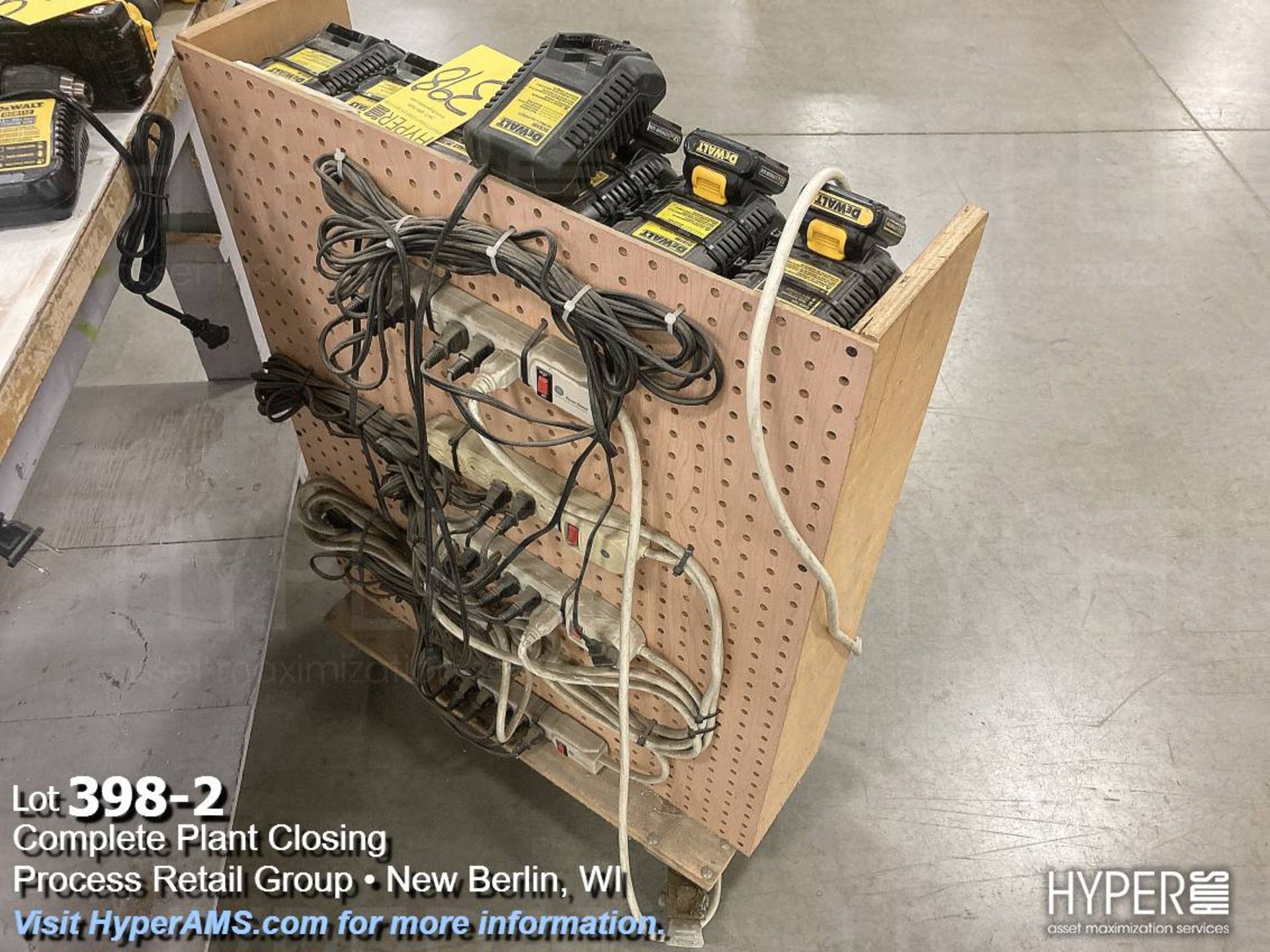 Dewalt charging station - Image 2 of 2