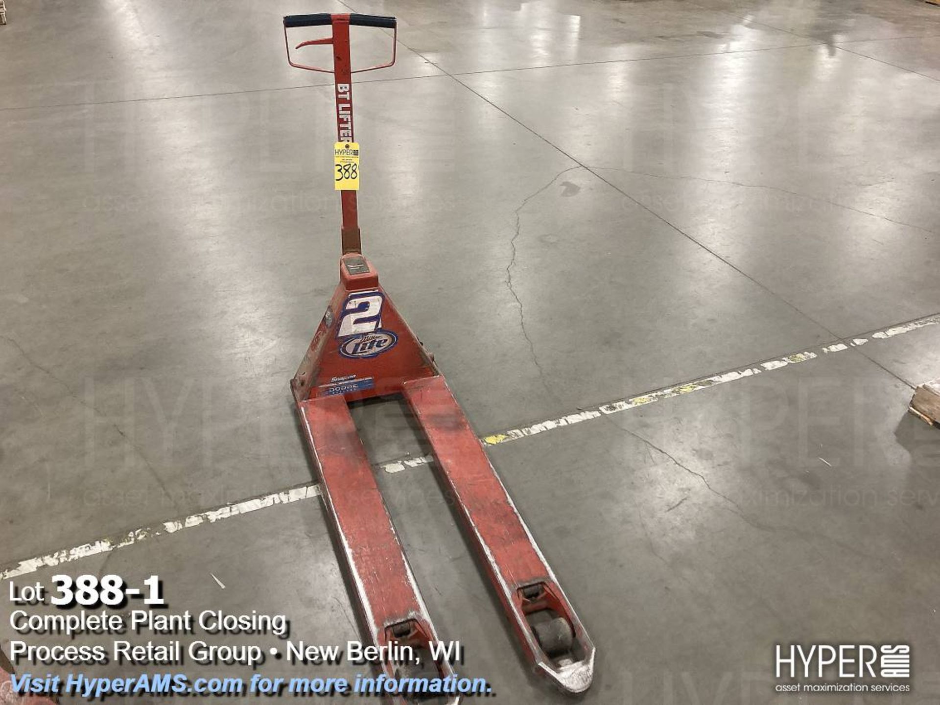 BT Lifter pallet jack