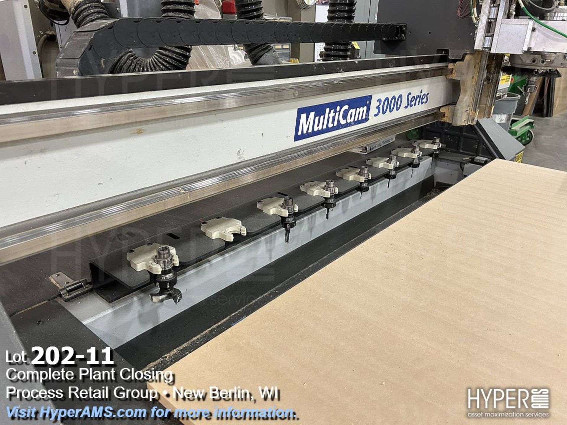 Multicam 3000 Series CNC, 8 Position-ATC, 1-Head Router - Bild 11 aus 12