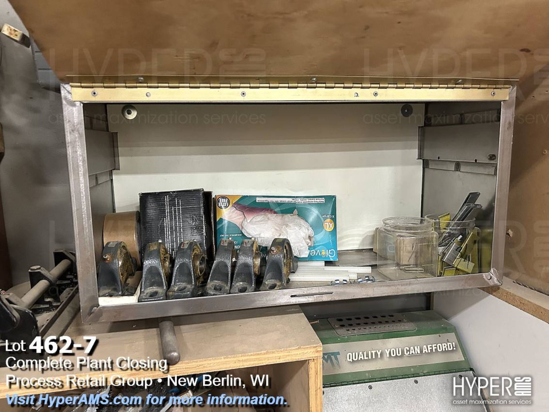 Cabinets with bolts, washer, fuses, bearing, drill bits, fitting, electric parts - Image 7 of 23