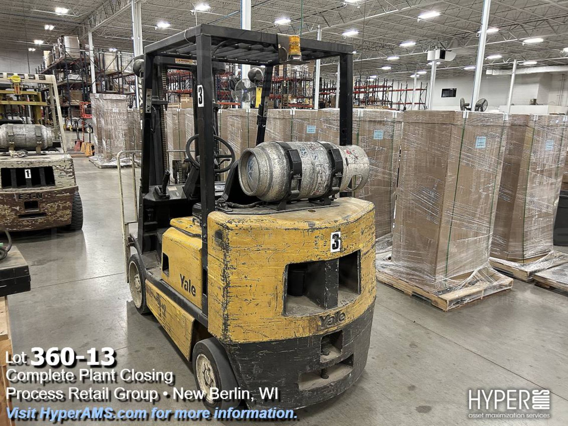 Yale 5000 lb. cap. Fork lift - Image 13 of 14