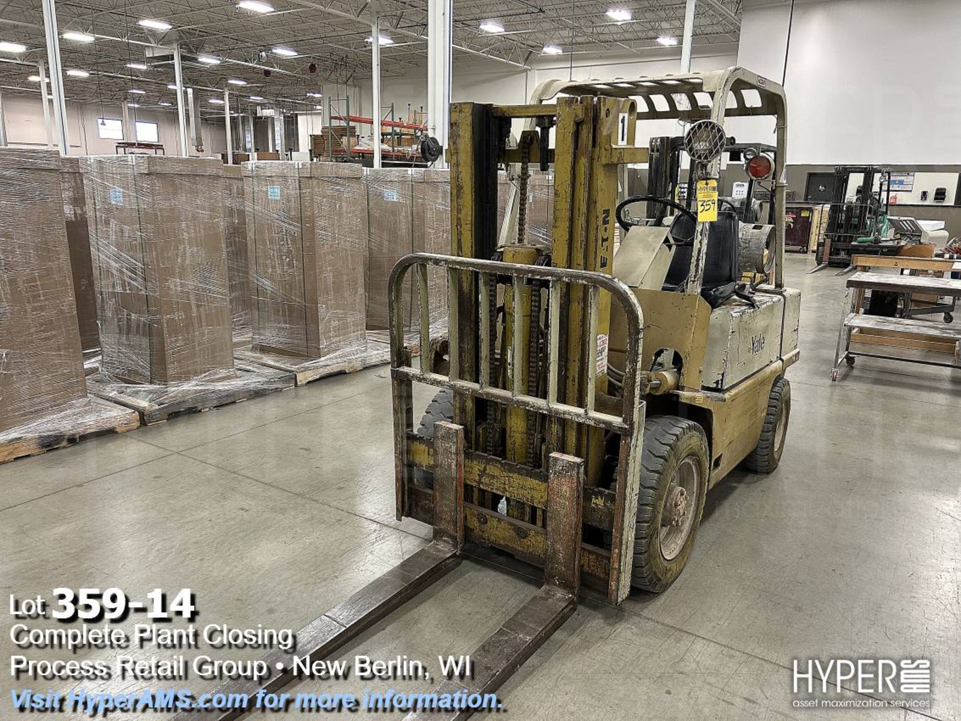 Yale 6000lb cap. fork lift - Image 14 of 14