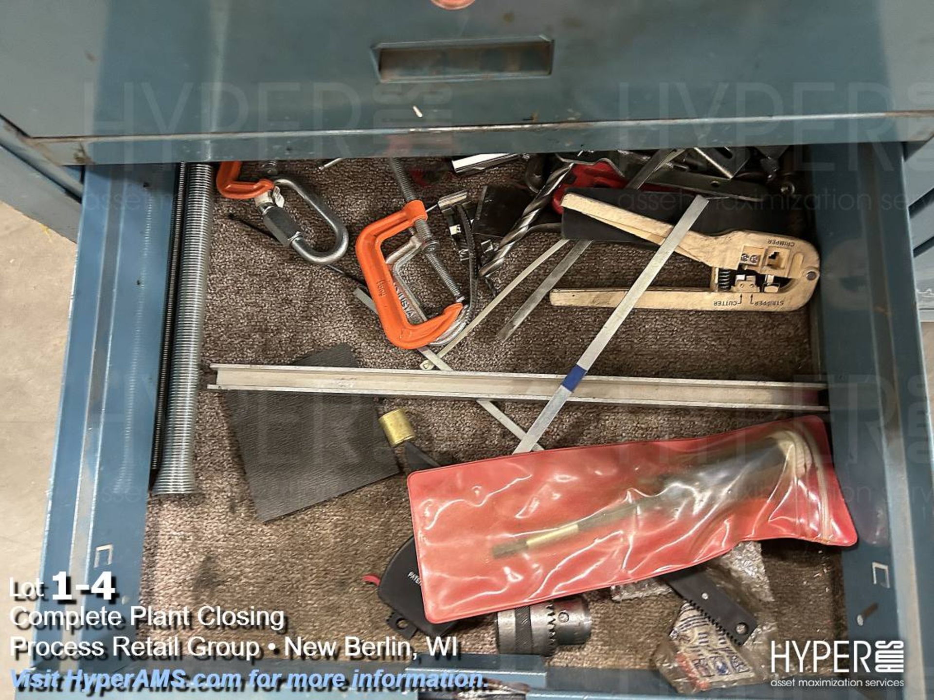 Roll around tool cabinet - Image 4 of 11