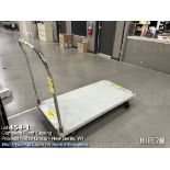 Flat bed cart