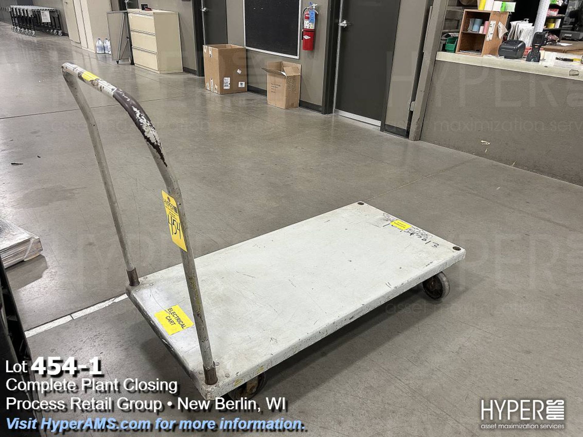 Flat bed cart