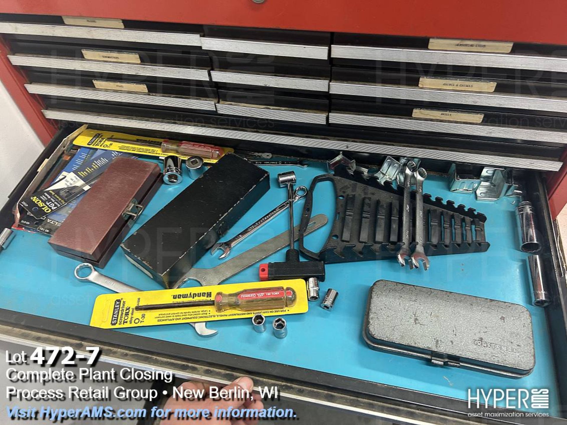 Roll around toolbox, levels, wrenches, stripers, glue guns, Dremel's, hole saw, and rivet guns - Image 7 of 14