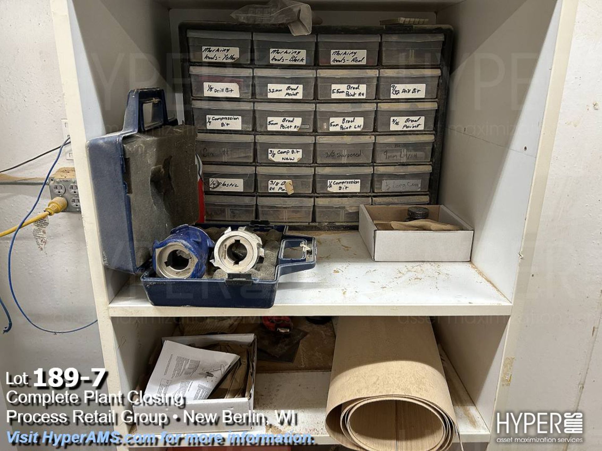 Lot: Biesse tool holders, belts, servo motor, saw blades - Image 7 of 9