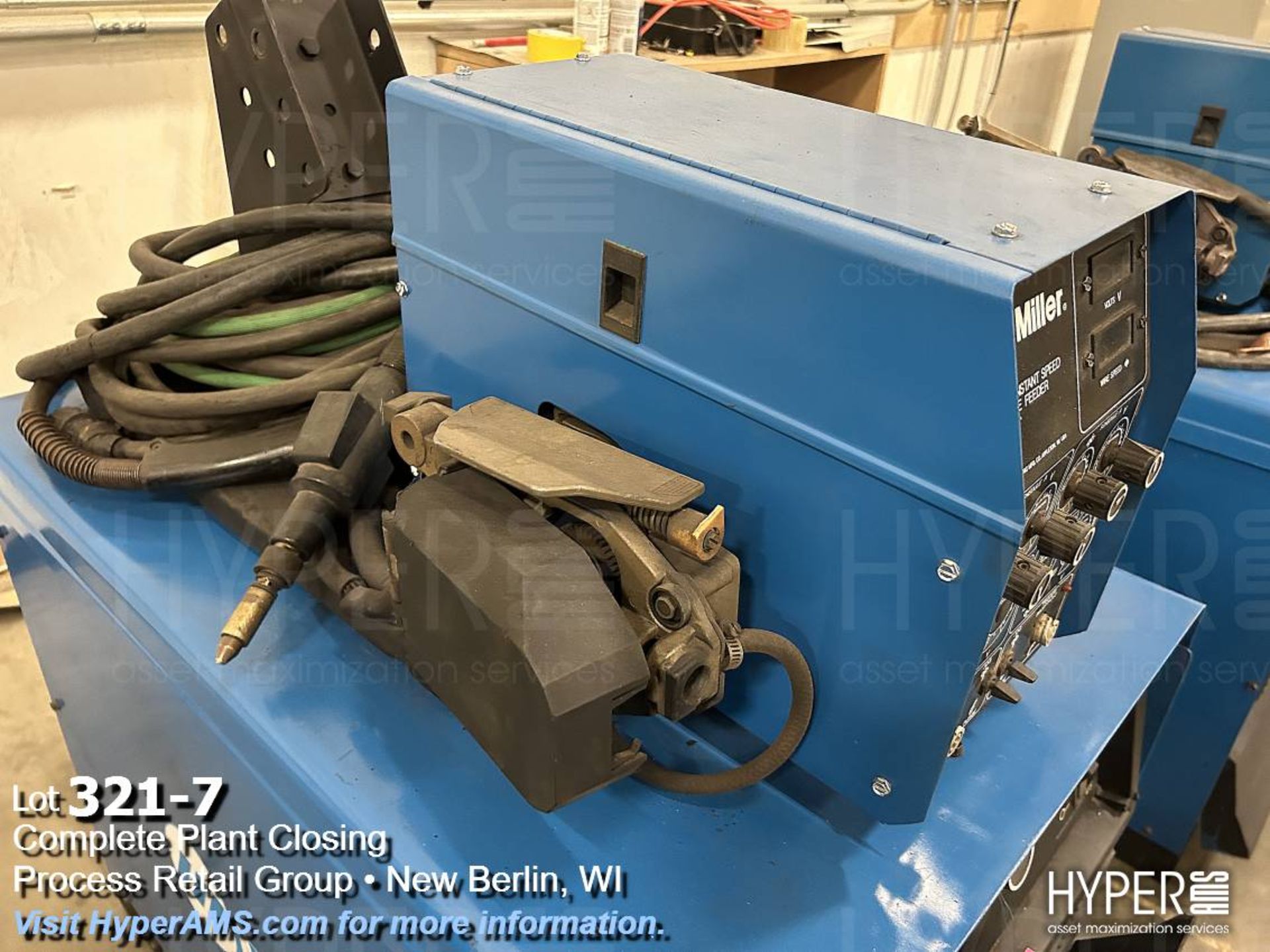 Miller Deltaweld 452 Miller Deltaweld 452 MIG & Dual 60 Welder - Image 7 of 9