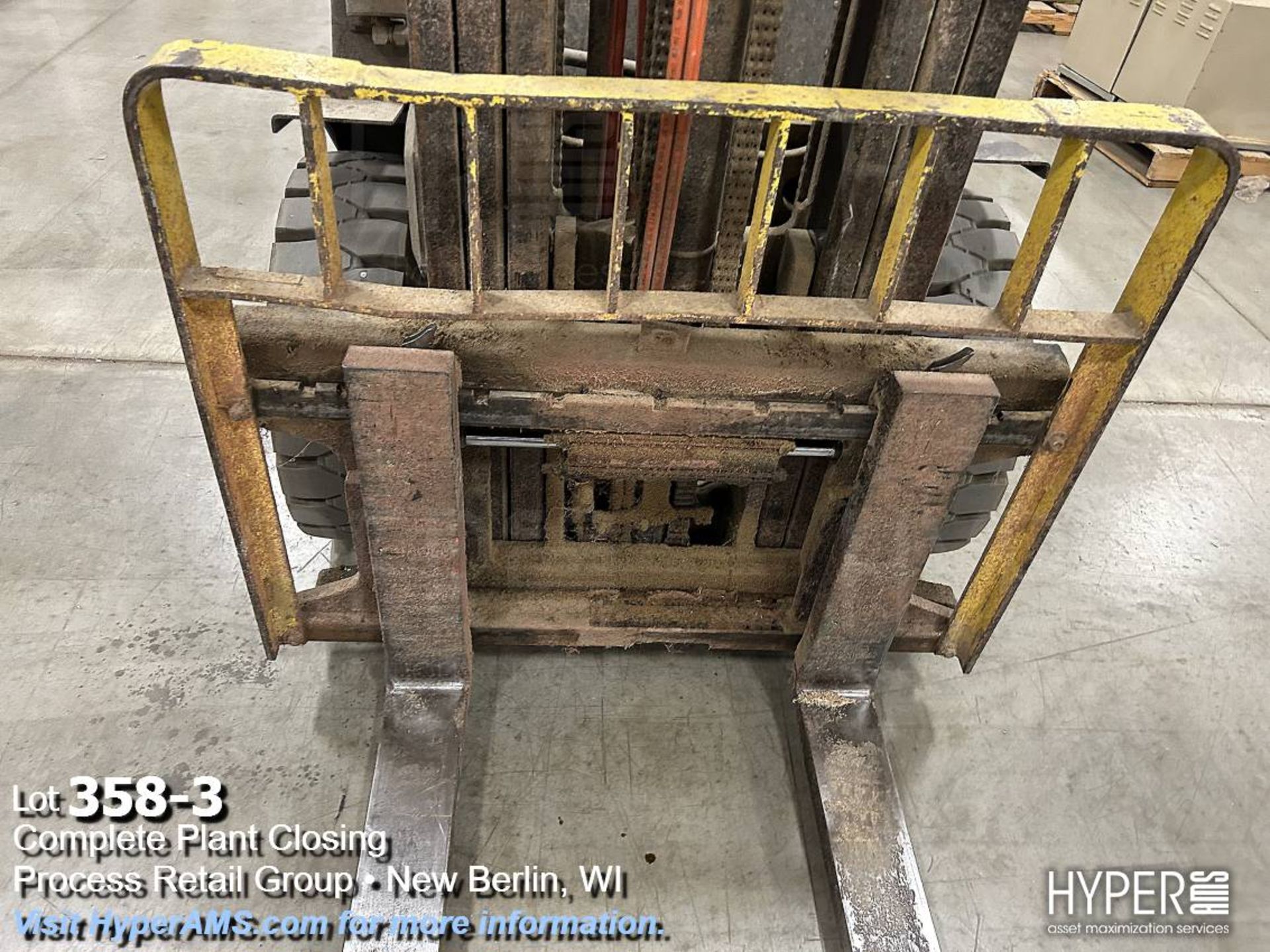 Yale 6000lb cap. Fork lift - Image 3 of 14