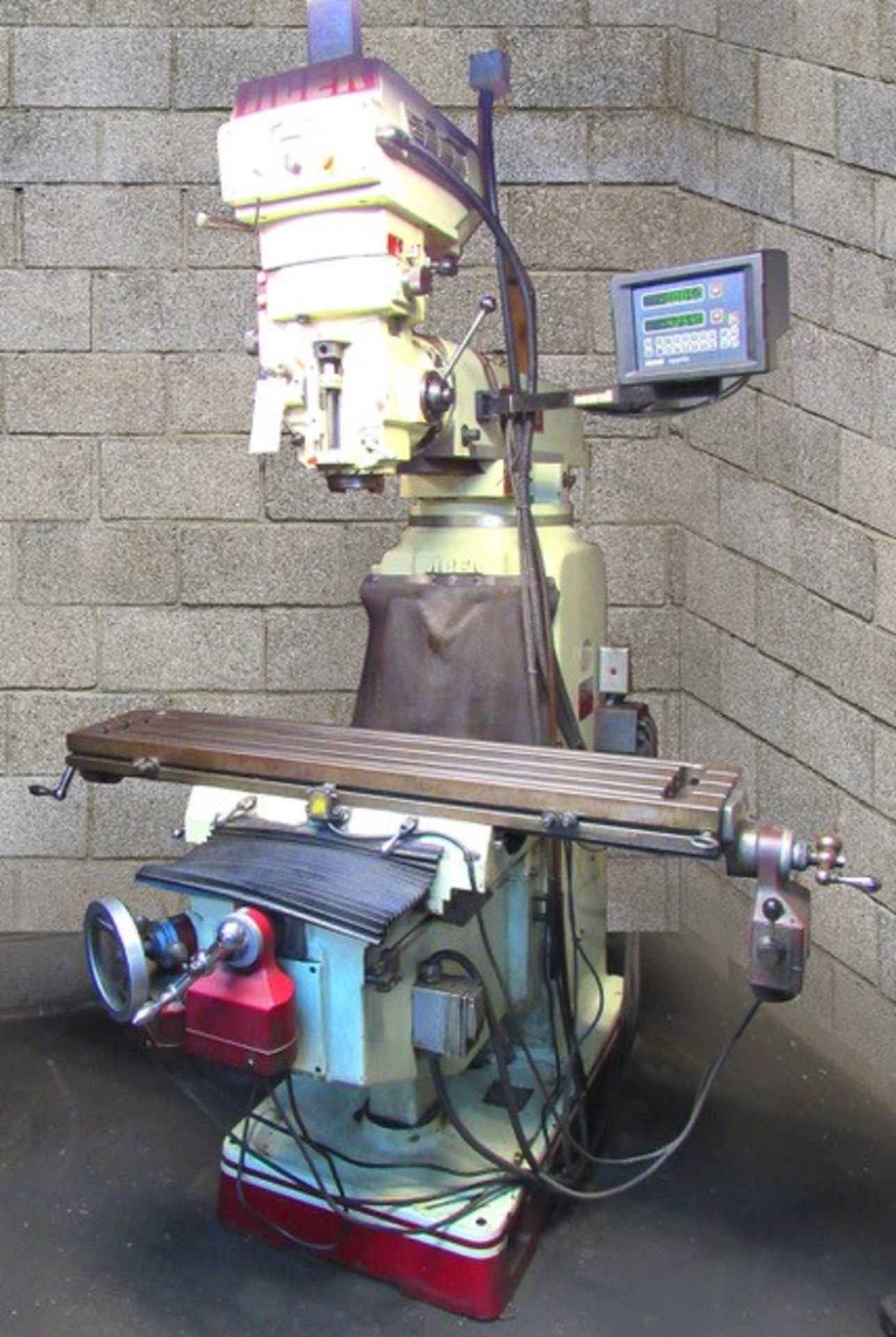 Acer Mod.Ultima-4VK 5HP Vertical Milling Machine