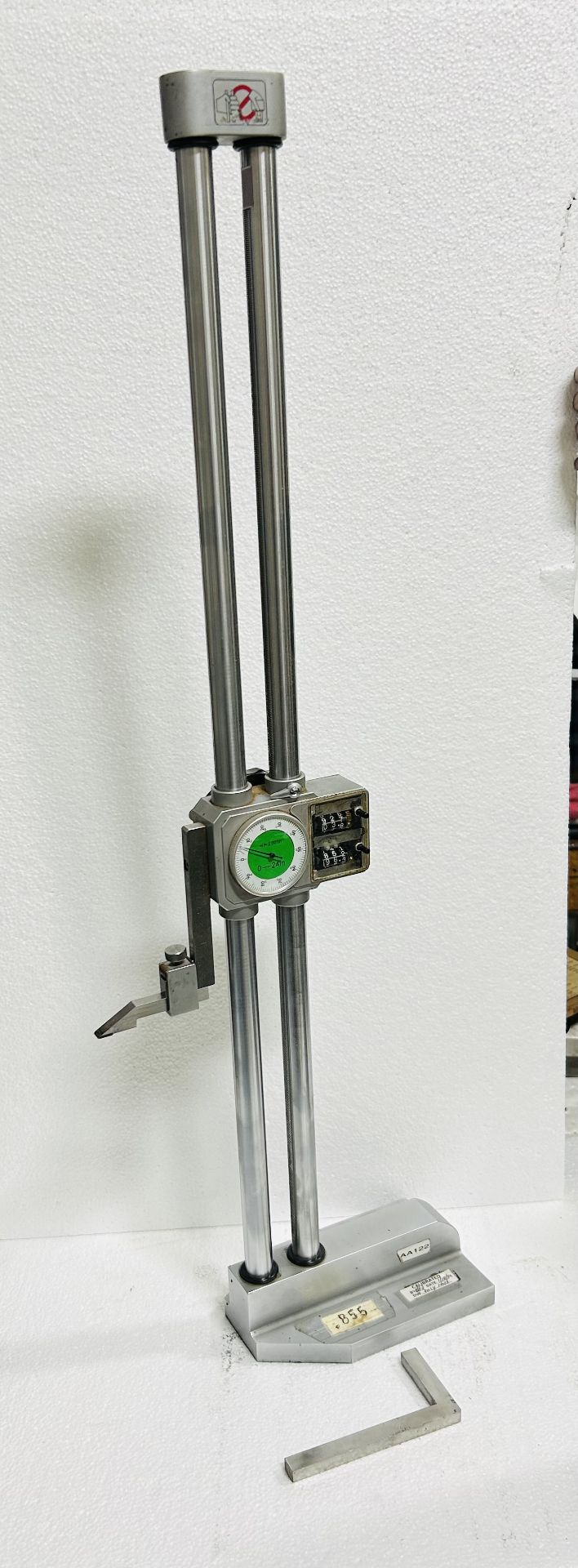 Mitutoyo 0-24" IN/MM Height Gauge