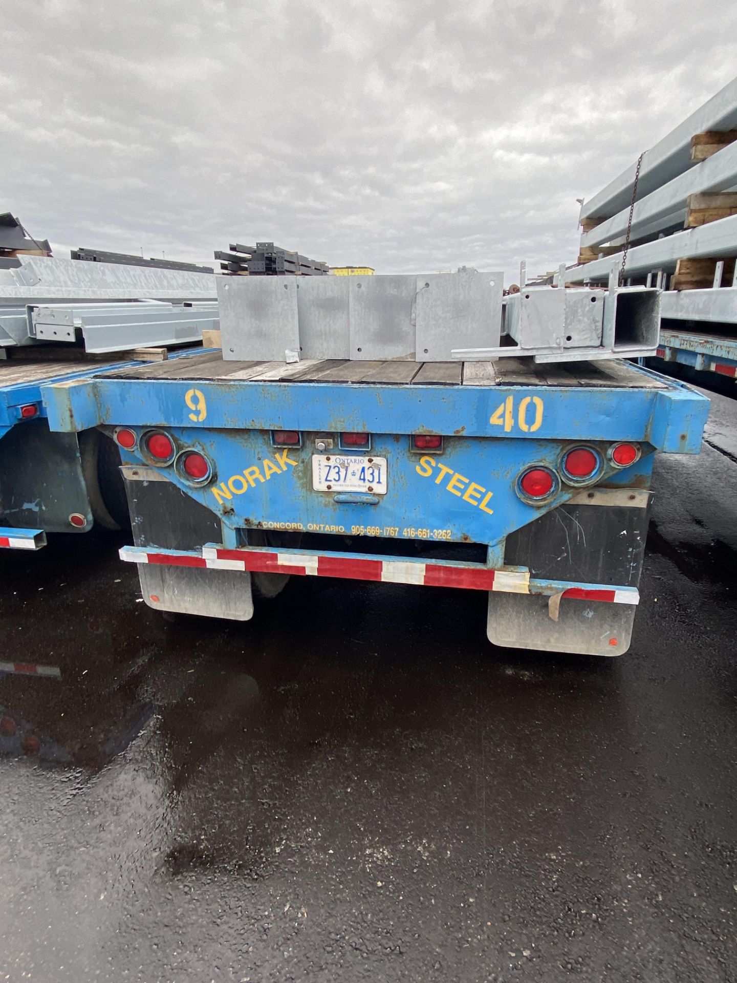 1964 40' FLATBED TRAILER, (2) AXELS, 50,000LB LOAD CAP., #9, I.D. 3641259, PLATE Z37-431 (NOTE: