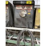 LINCOLN ELECTRIC IDEALARC TM-400 WELDER W/ CABLES (NO STAND)