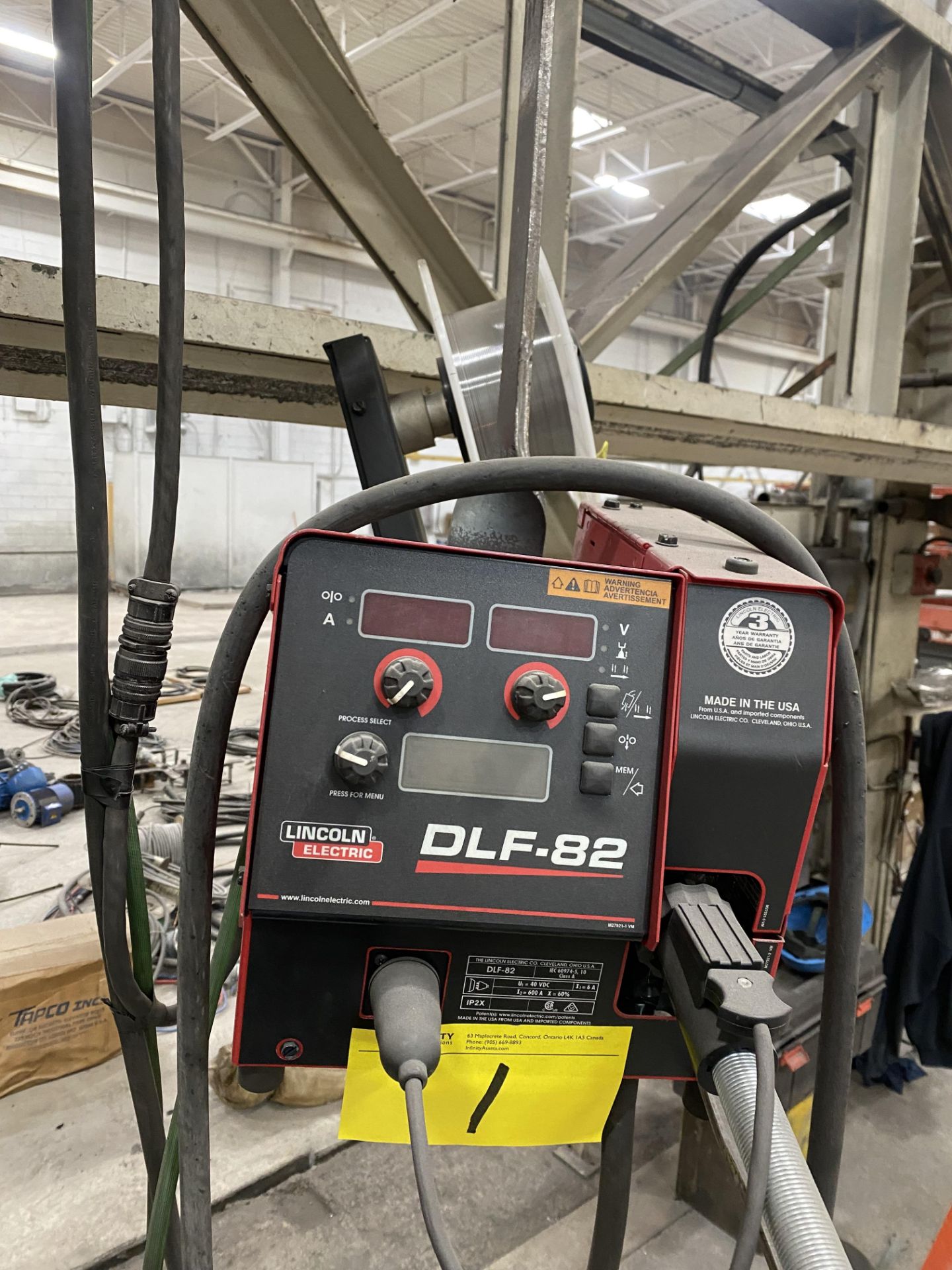 LINCOLN ELECTRIC FLEXTEC 650X MIG WELDER W/ LINCOLN ELECTRIC DLF-82 WIRE FEEDER, CABLES, STAND - Image 4 of 5