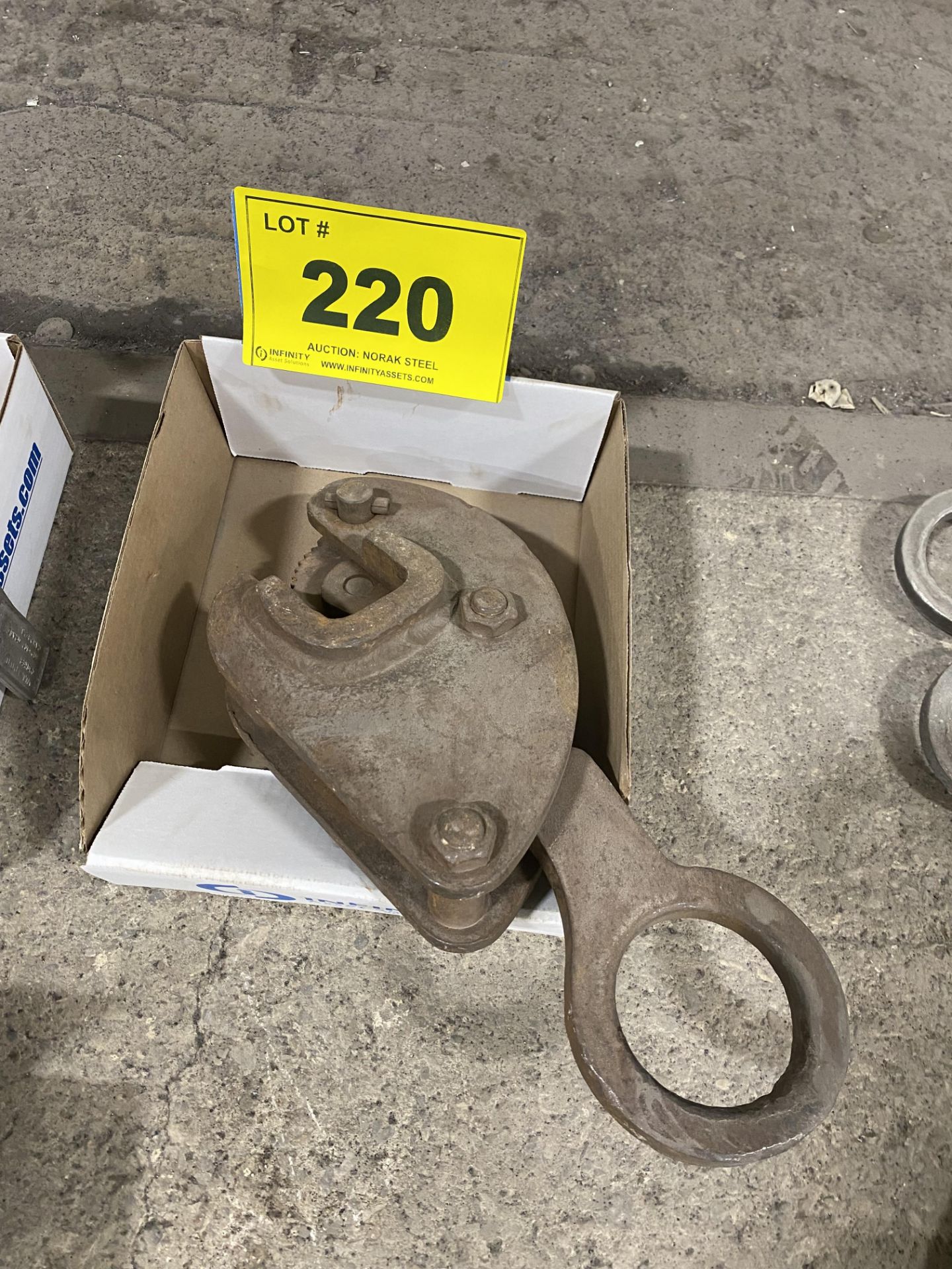 LOT OF (2) PLATE LIFTERS, 2-TON CAP.