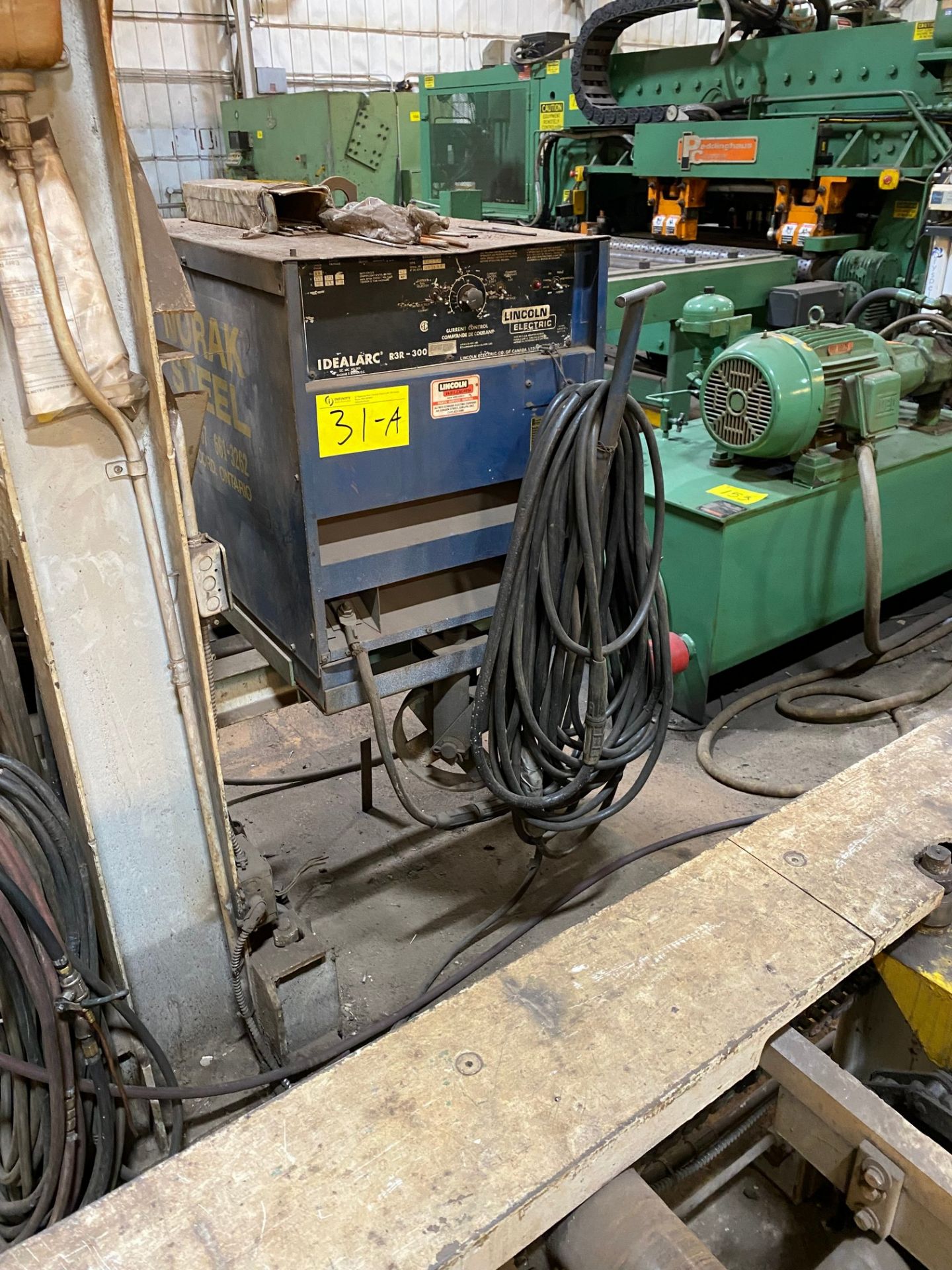 LINCOLN ELECTRIC IDEALARC R3R-300 WELDER W/ CABLES AND CART