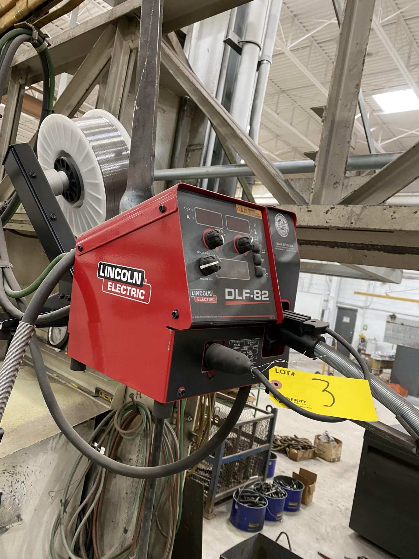 LINCOLN ELECTRIC FLEXTEC 650X MIG WELDER W/ LINCOLN ELECTRIC DLF-82 WIRE FEEDER, CABLES, STAND - Image 3 of 4