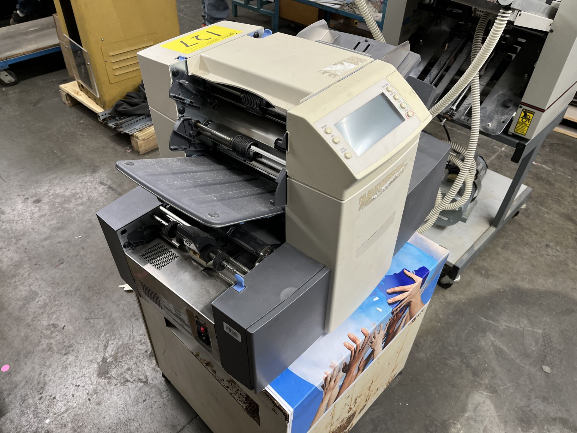 PITNEY BOWES F350 TABLE TOP FOLDER INSERTER - Image 2 of 2