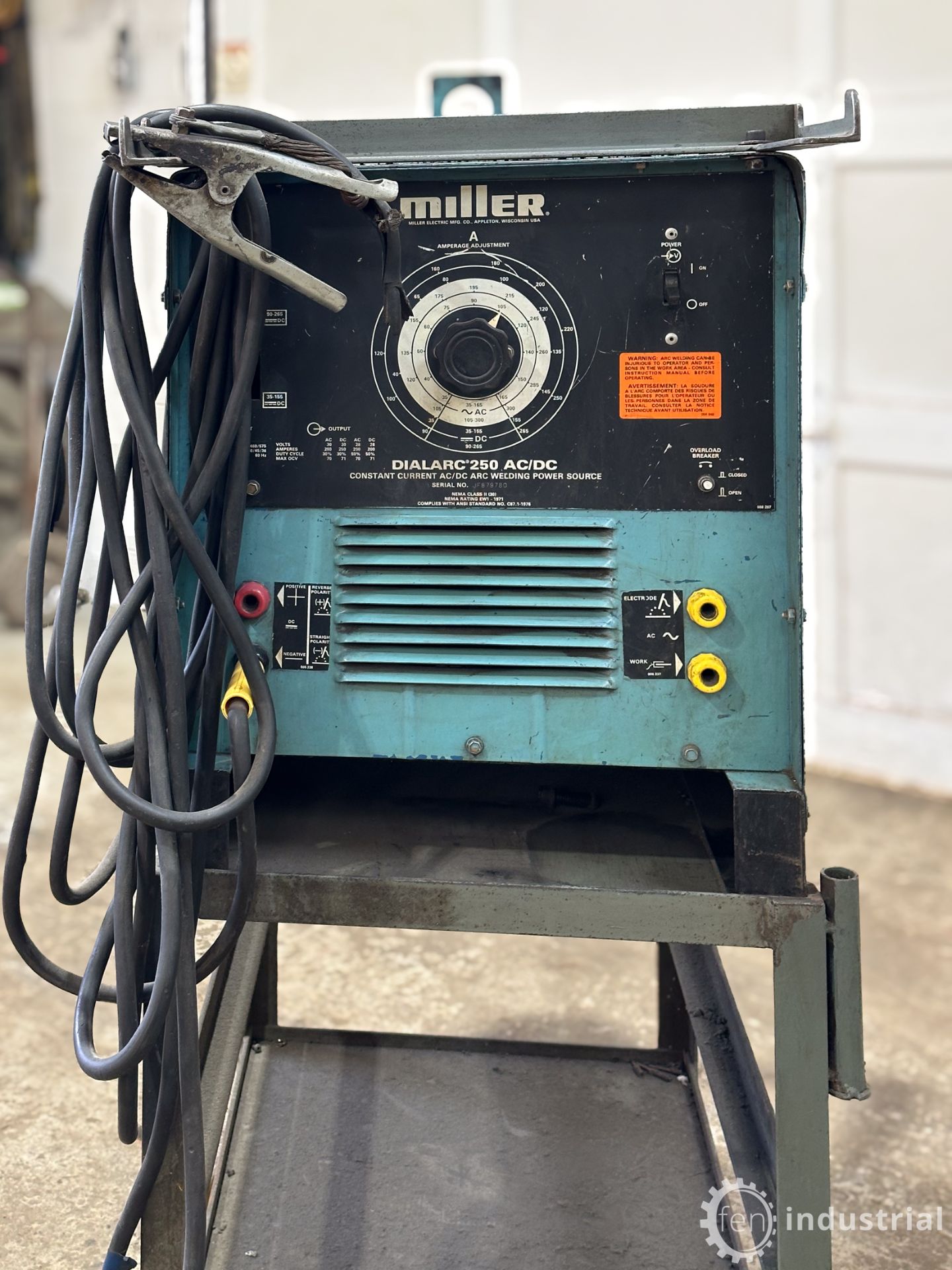 MILLER DIALARC 250 AC/DC WELDER (LOCATED IN BRANTFORD, ONTARIO) - Image 3 of 7