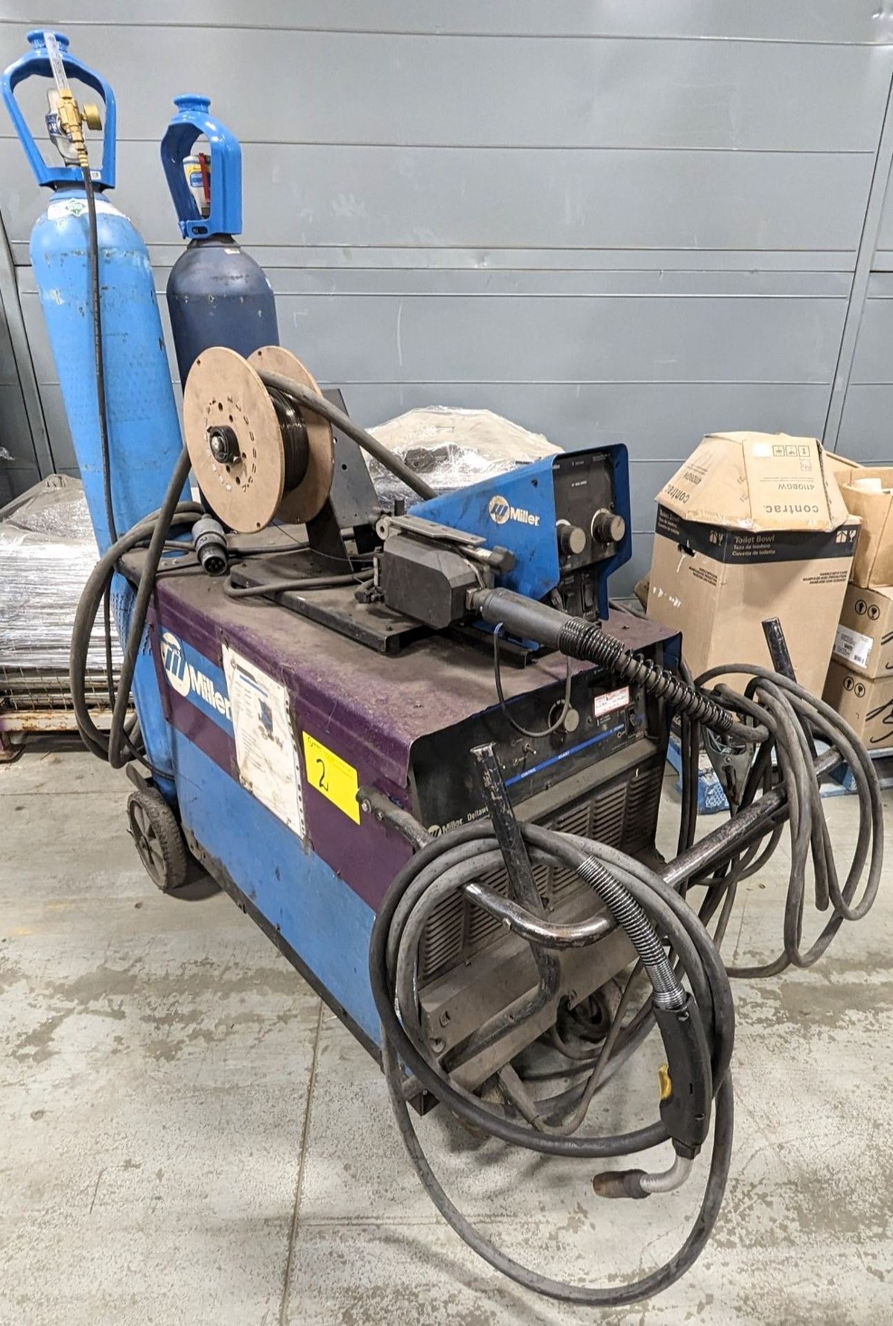 MILLER DELTAWELD 452 CC DC WELDING POWER SOURCE, S/N LC450156, STOCK NO. 903394 W/ MILLER 70