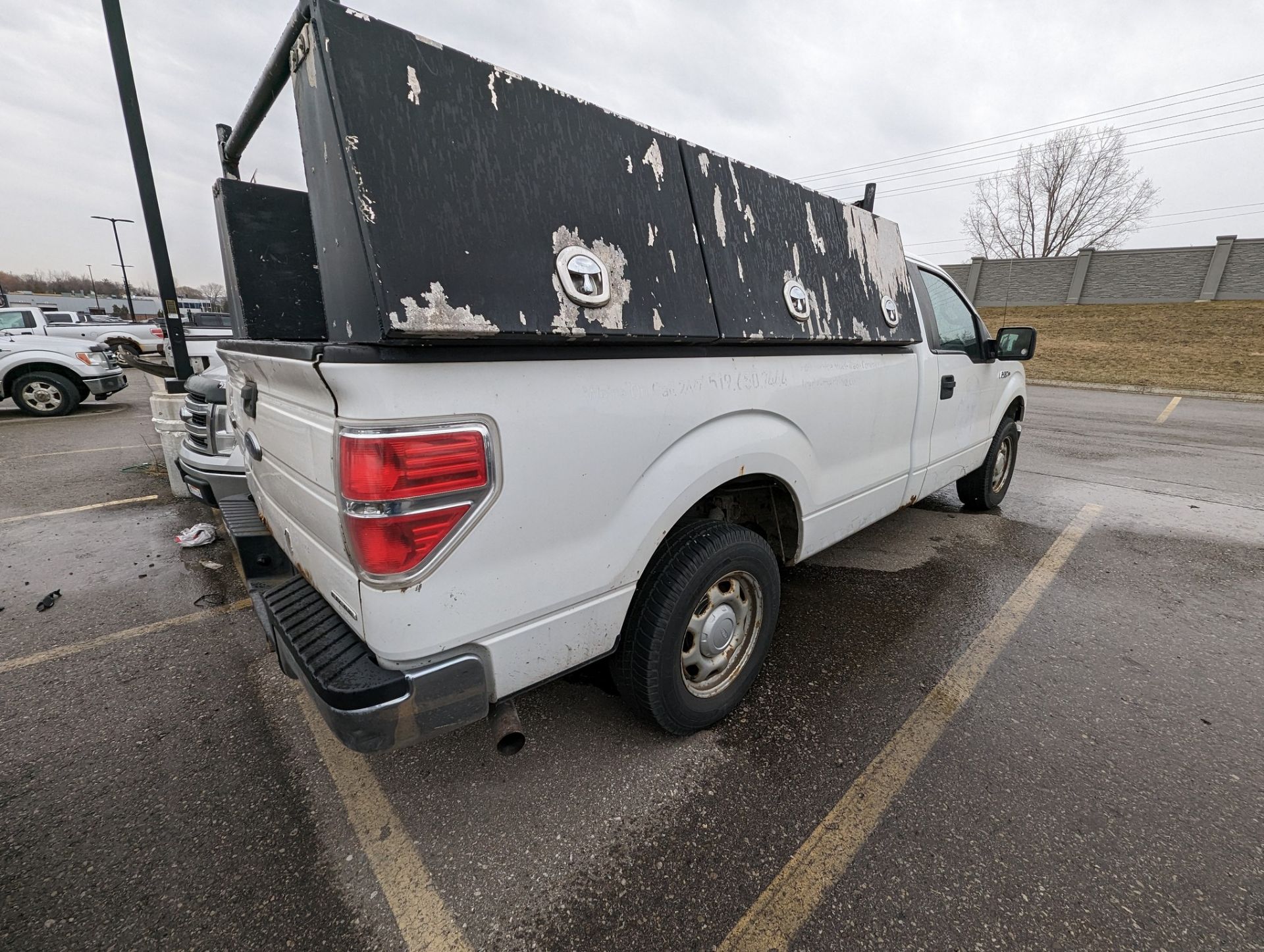 2013 FORD F150 XL PICKUP TRUCK, VIN# 1FTNF1CF3DKE72830, APPROX. 338,604KMS (NO BLACK TOOL BOXES) - Image 3 of 10