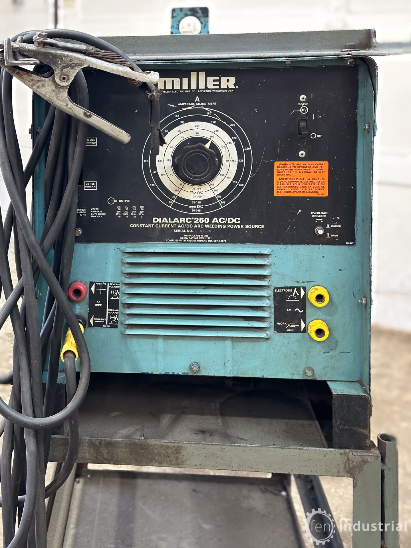 MILLER DIALARC 250 AC/DC WELDER (LOCATED IN BRANTFORD, ONTARIO) - Image 2 of 7