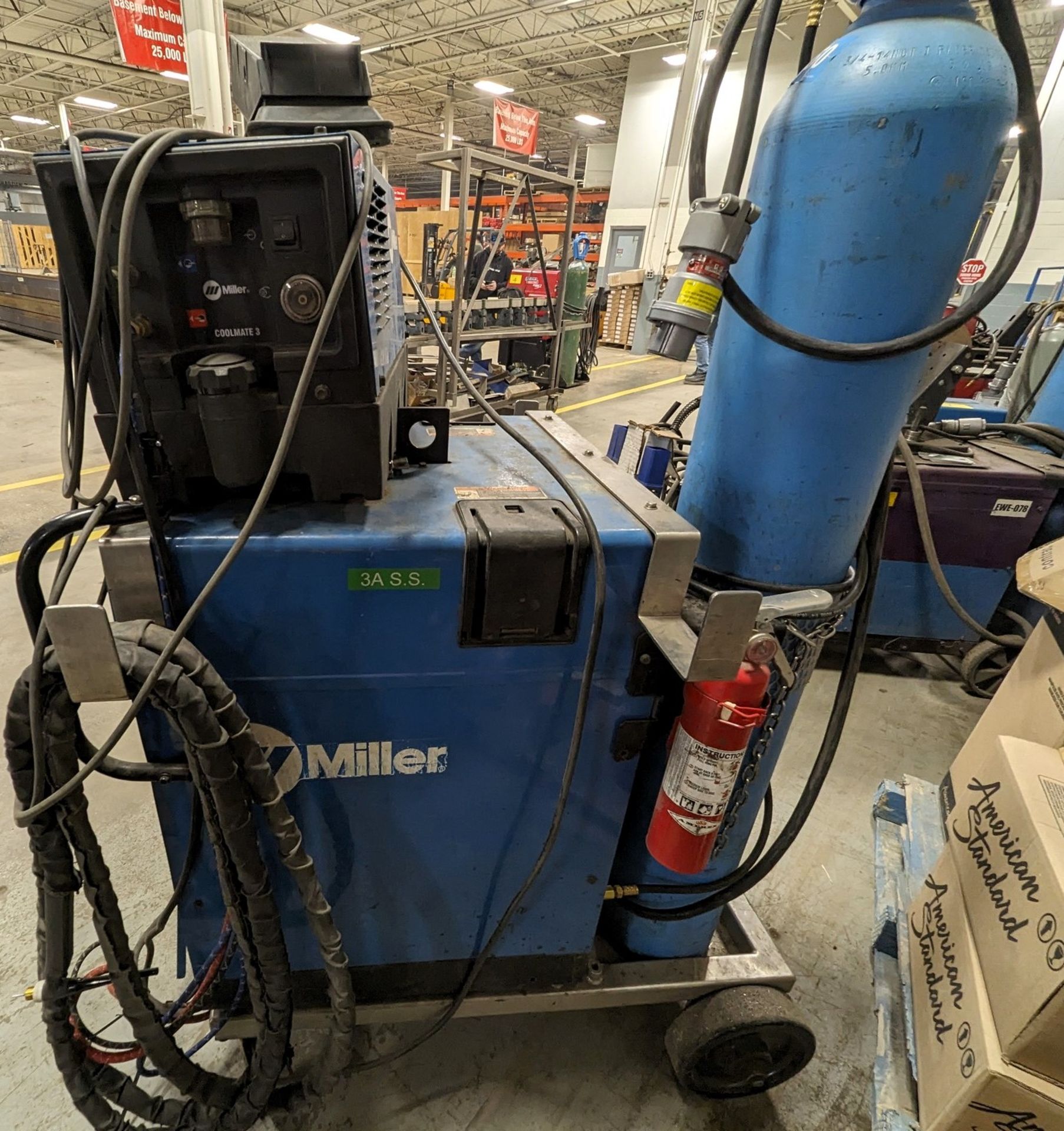 MILLER SYNCROWAVE 250 DX CC AC/DC SQUAREWAVE WELDING POWER SOURCE, S/N LC513445, STOCK NO. 903758 W/ - Image 4 of 10
