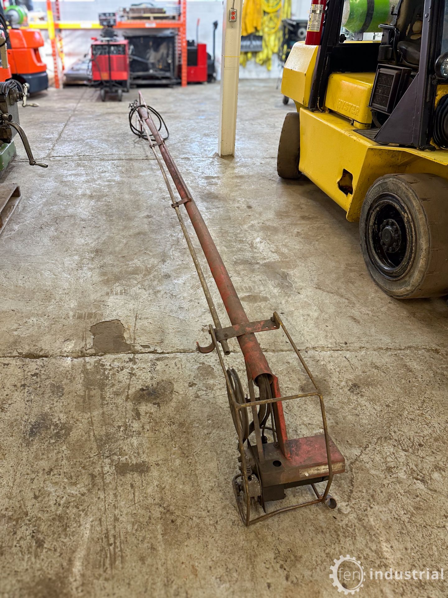 WELDING BOOM W/ CANOX MIGMATIC WIRE FEEDER (LOCATED IN BRANTFORD, ONTARIO) - Image 5 of 10