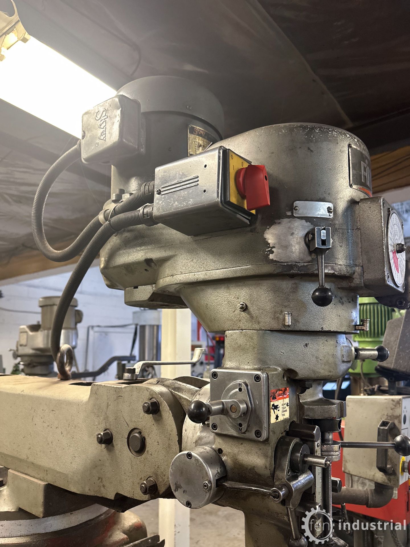 FIRST LC-185VS-B VERTICAL MILLING MACHINE, HEIDENHAIN 2-AXIS DRO, SPEEDS TO 4,500 RPM, S/N - Image 11 of 33