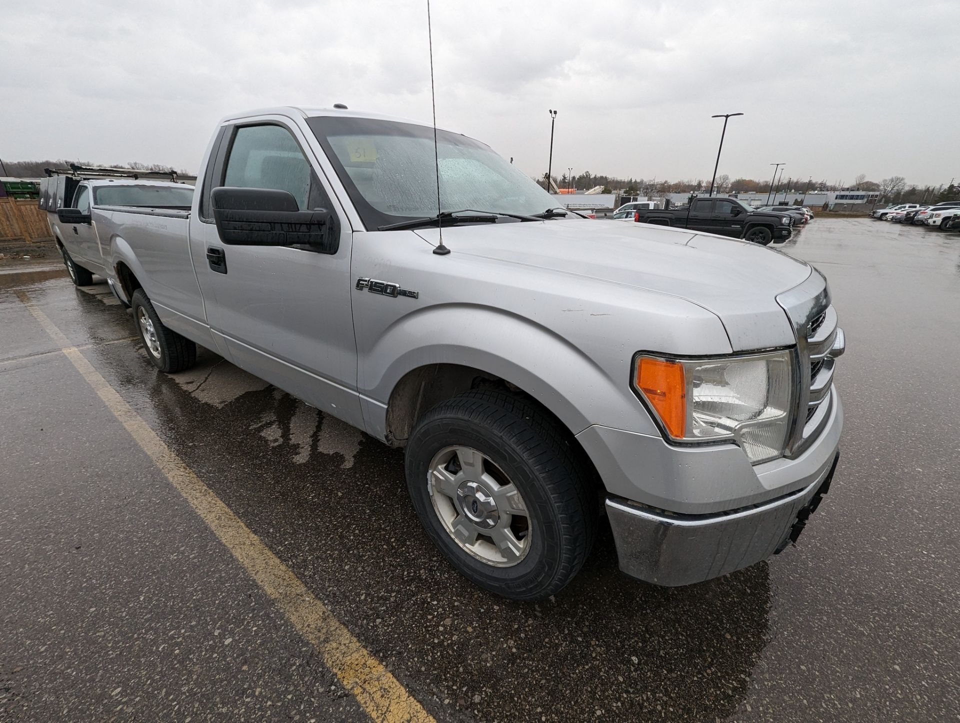 2013 FORD F150 XLT PICKUP TRUCK, VIN# 1FTNF1CFXDKF50570, APPROX. 423,552KMS (NO BLACK TOOL BOXES) - Image 3 of 9