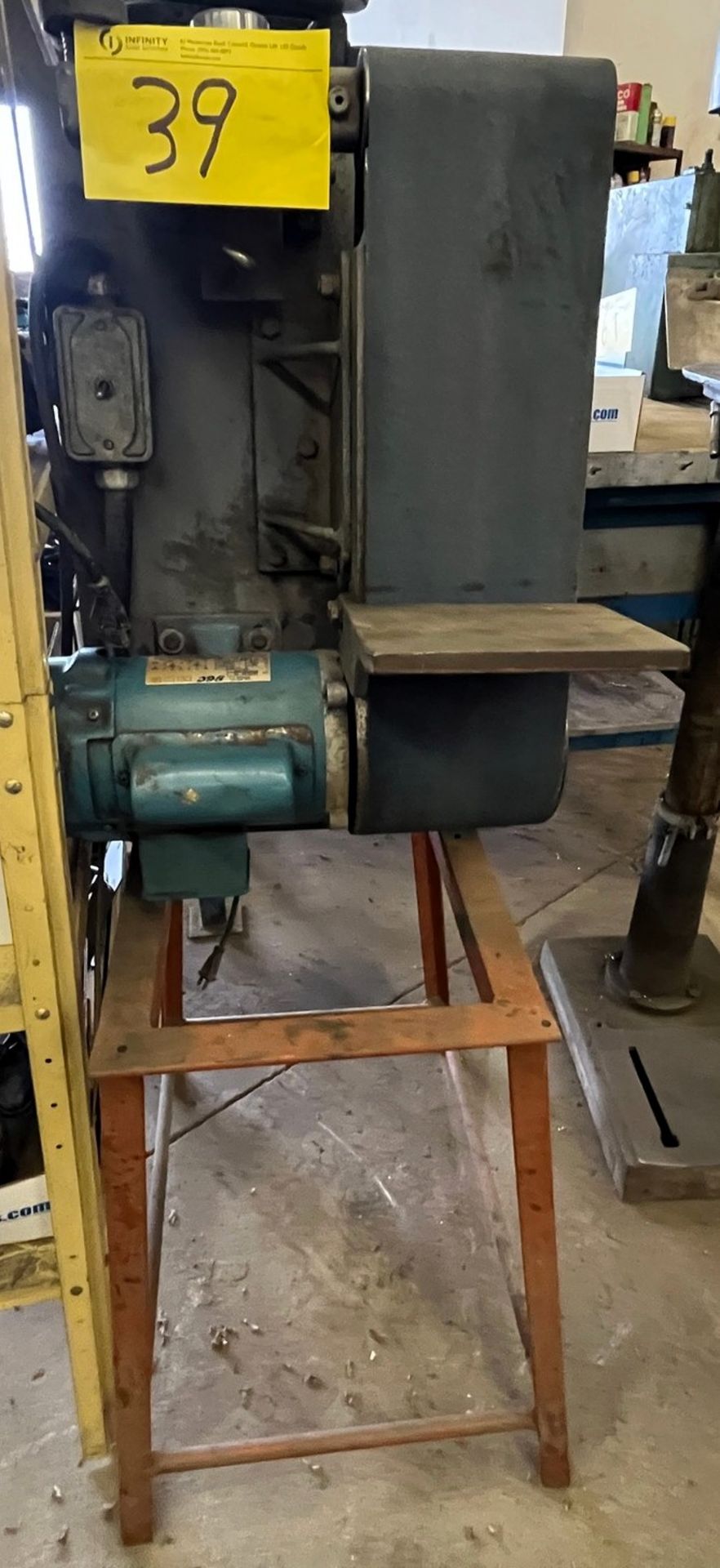 6" BELT SANDER AND STAND