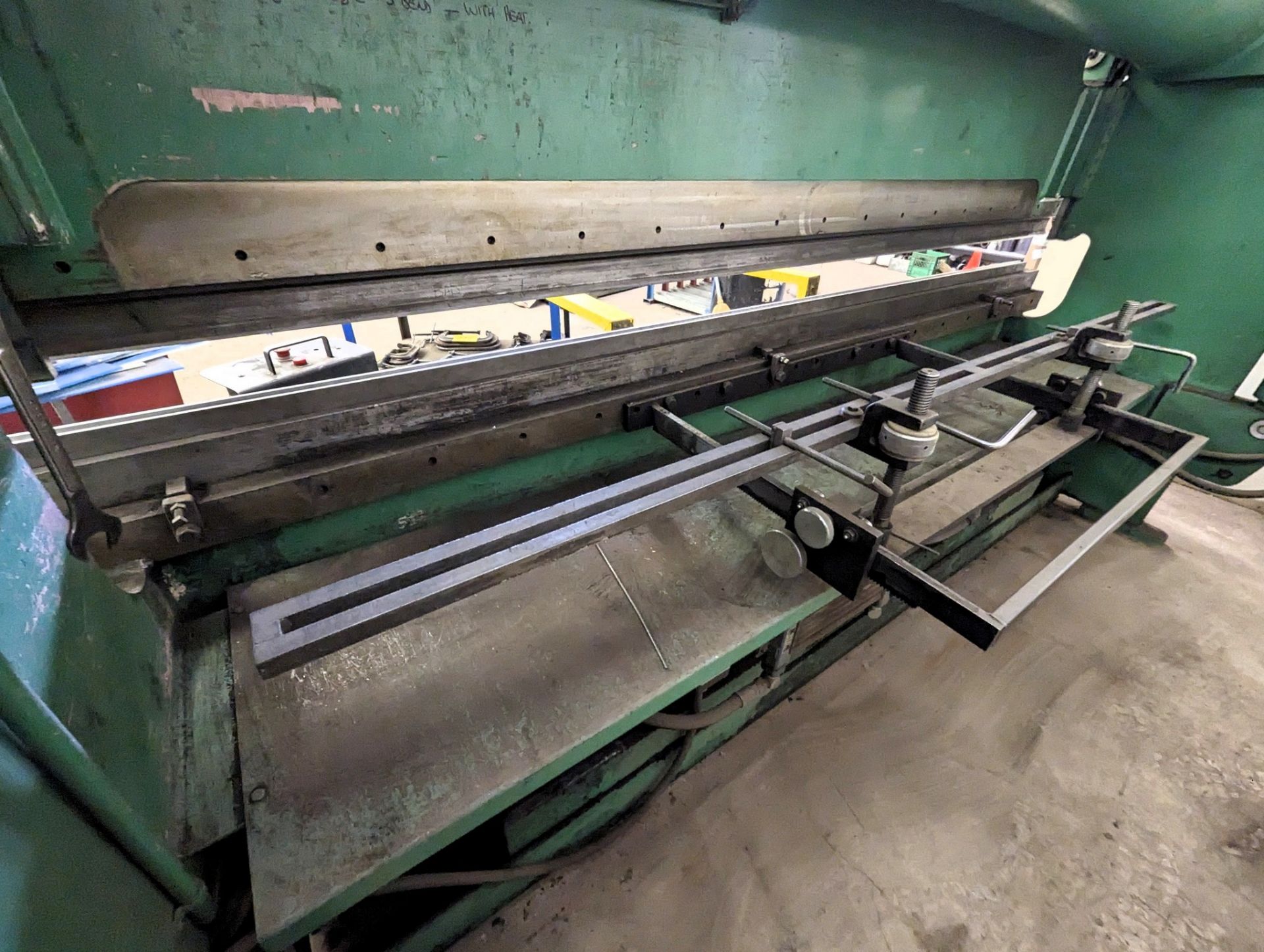 ACCURPRESS 717512 HYDRAULIC PRESS BRAKE, 175-TON X 12’ CAP., S/N 973 (NOTE: DIES SOLD SEPARATELY) ( - Bild 9 aus 13