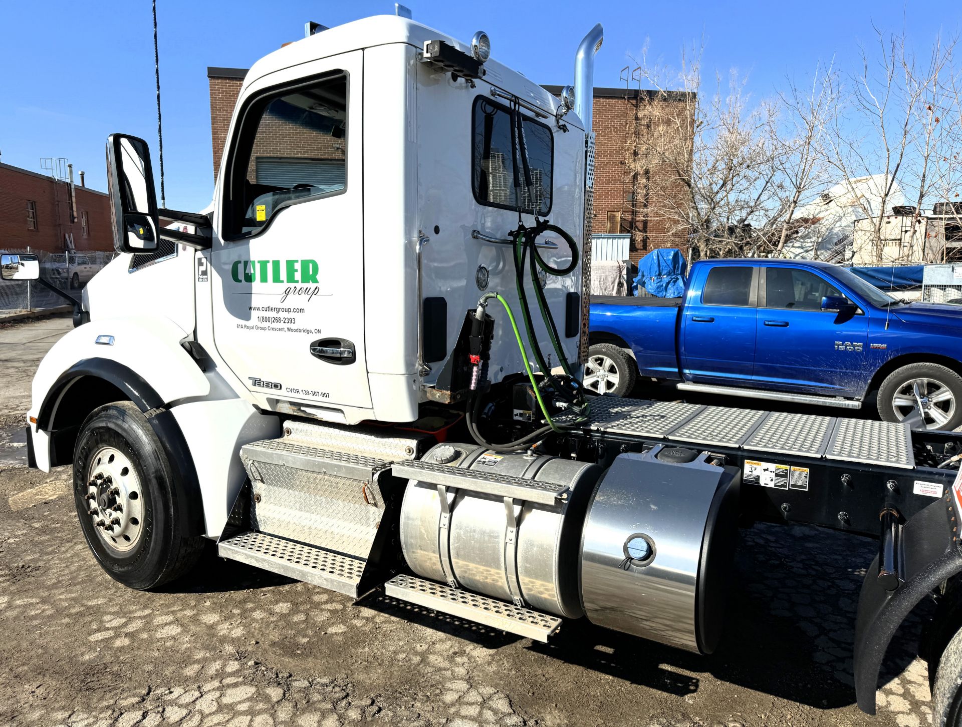 2021 KENWORTH T880 TANDEM AXLE TRACTOR TRUCK, VIN# 1XKZD40X4MJ972656, 70,709KMS, CUMMINS X15 525HP - Image 6 of 34