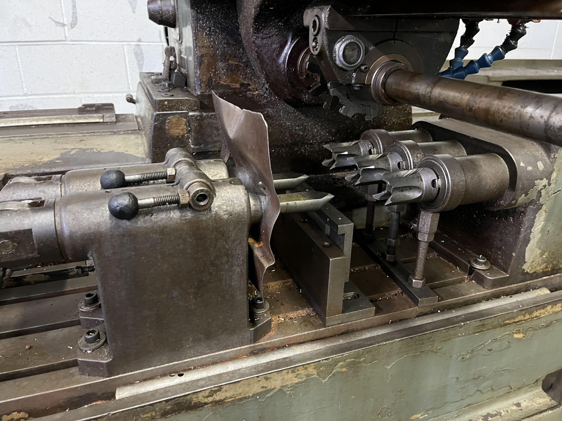 WYSSBROD HORIZONTAL MILLING MACHINE W/ ATTACHMENTS (RIGGING FEE $250) - Image 4 of 8