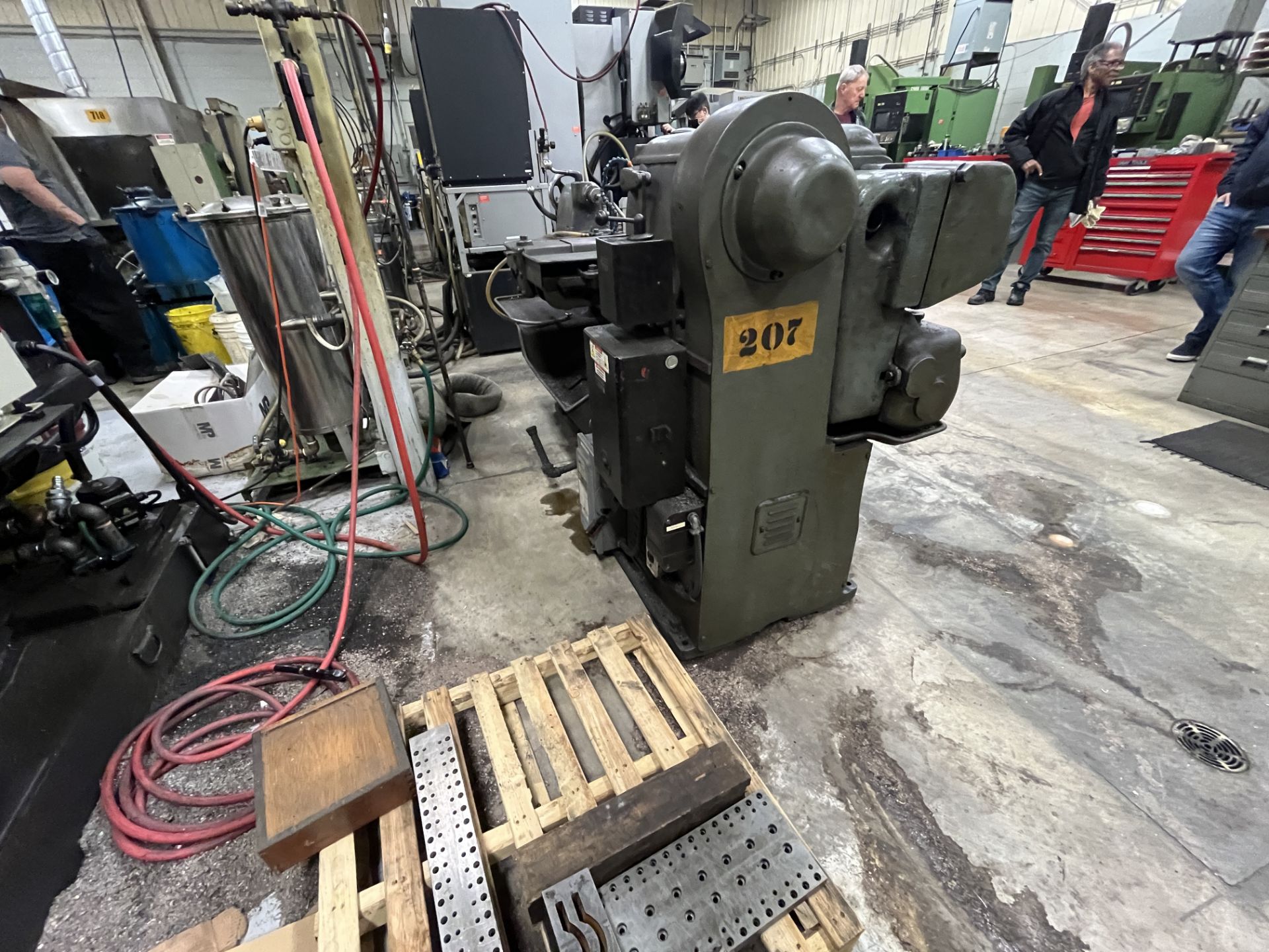 MONARCH 12"-C LATHE, 14.5" SWING, 30" BETWEEN CENTERS, S/N 8167 (LOCATED AT 1761 BISHOP STREET N, - Image 6 of 6