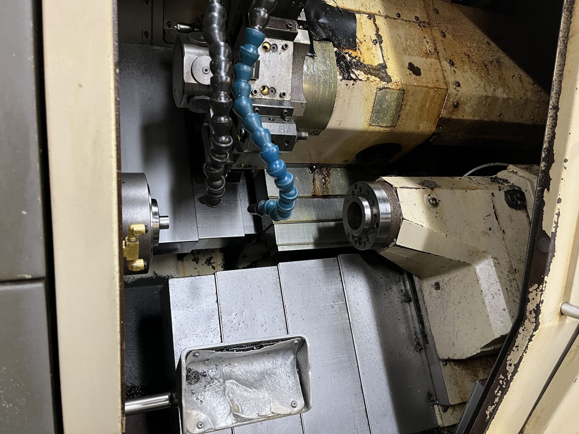 HARDINGE CONQUEST T42 CNC TURNING CENTER, MODEL SG-42, GE FANUC SERIES 18-T CNC CONTROL, COLLET - Bild 12 aus 19