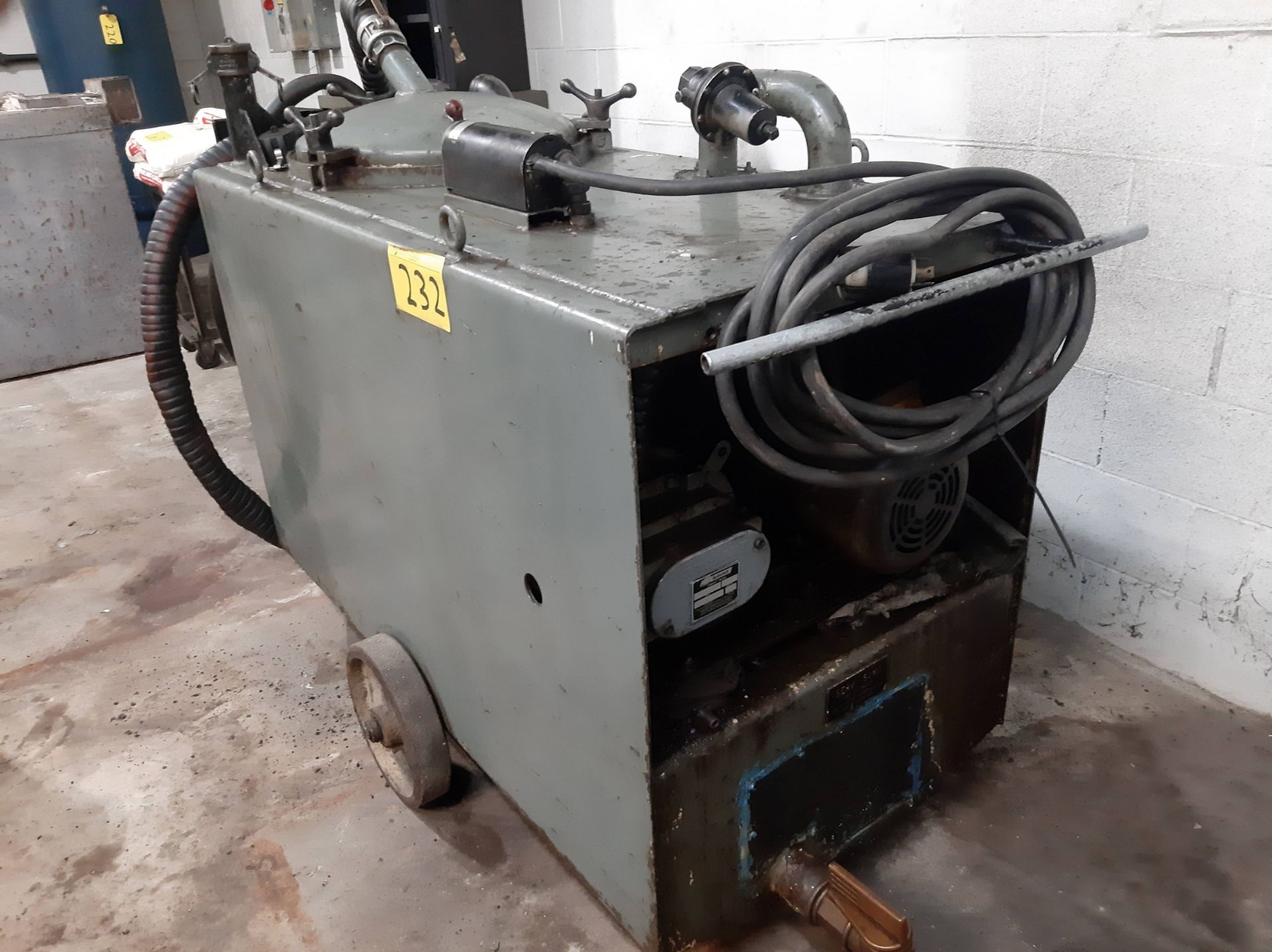 ELECTRIC OIL SERVICES PUMP CART - Image 3 of 3