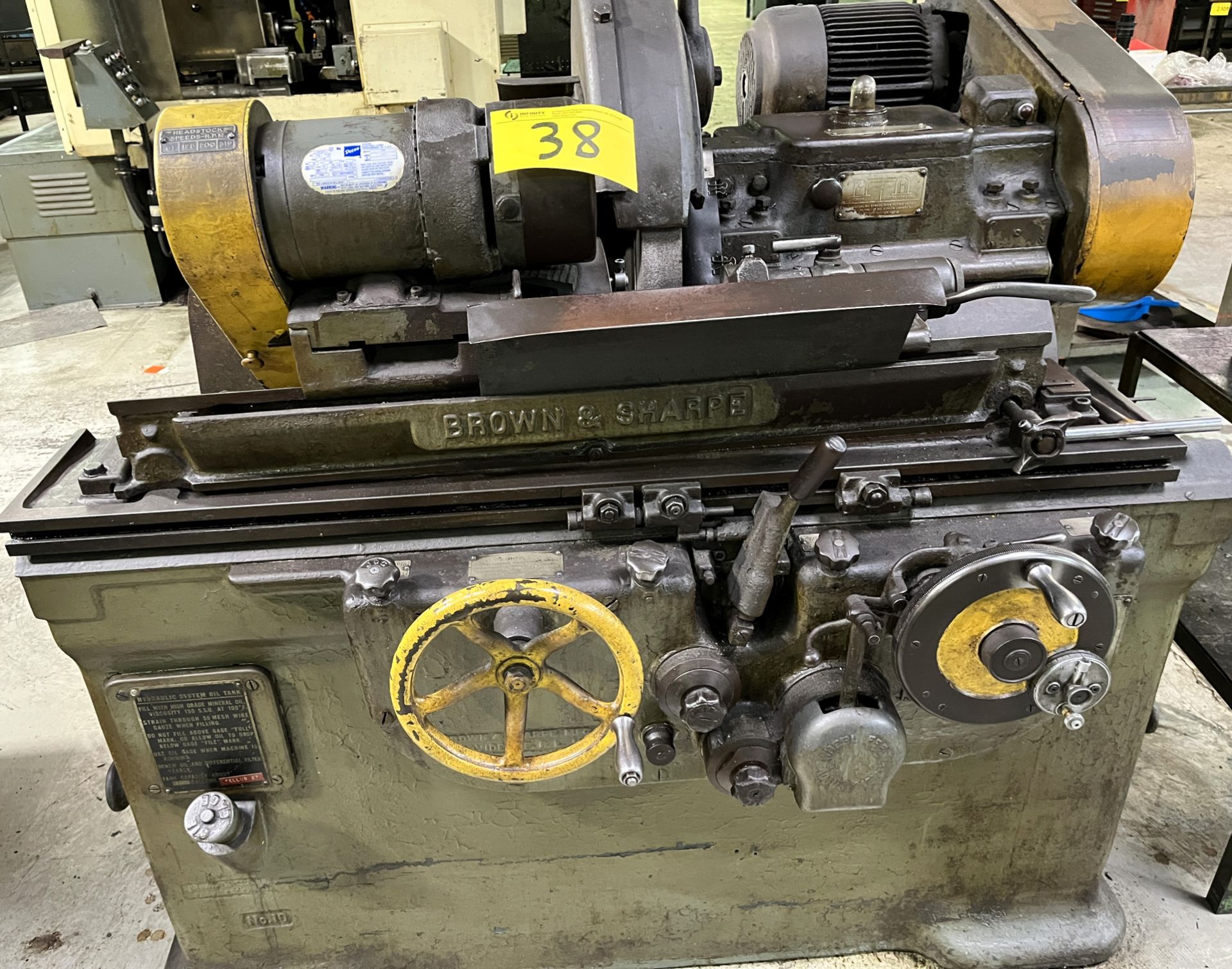 BROWN & SHARPE NO. 10 CYLINDRICAL GRINDER, 22” BED, SPEEDS TO 319 RPM, TAILSTOCK (RIGGING FEE $250)