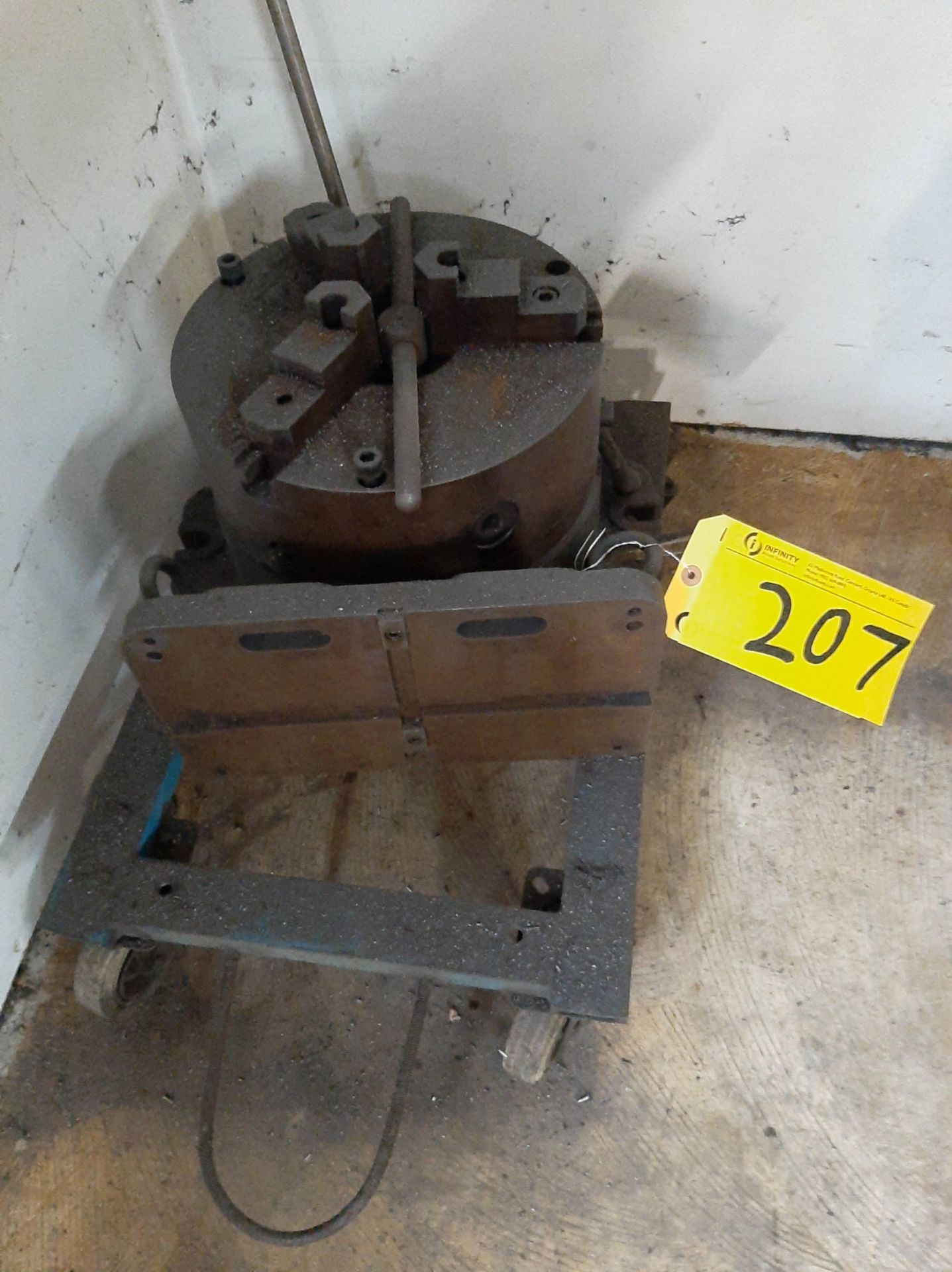 3-JAW CHUCK ON DOLLY