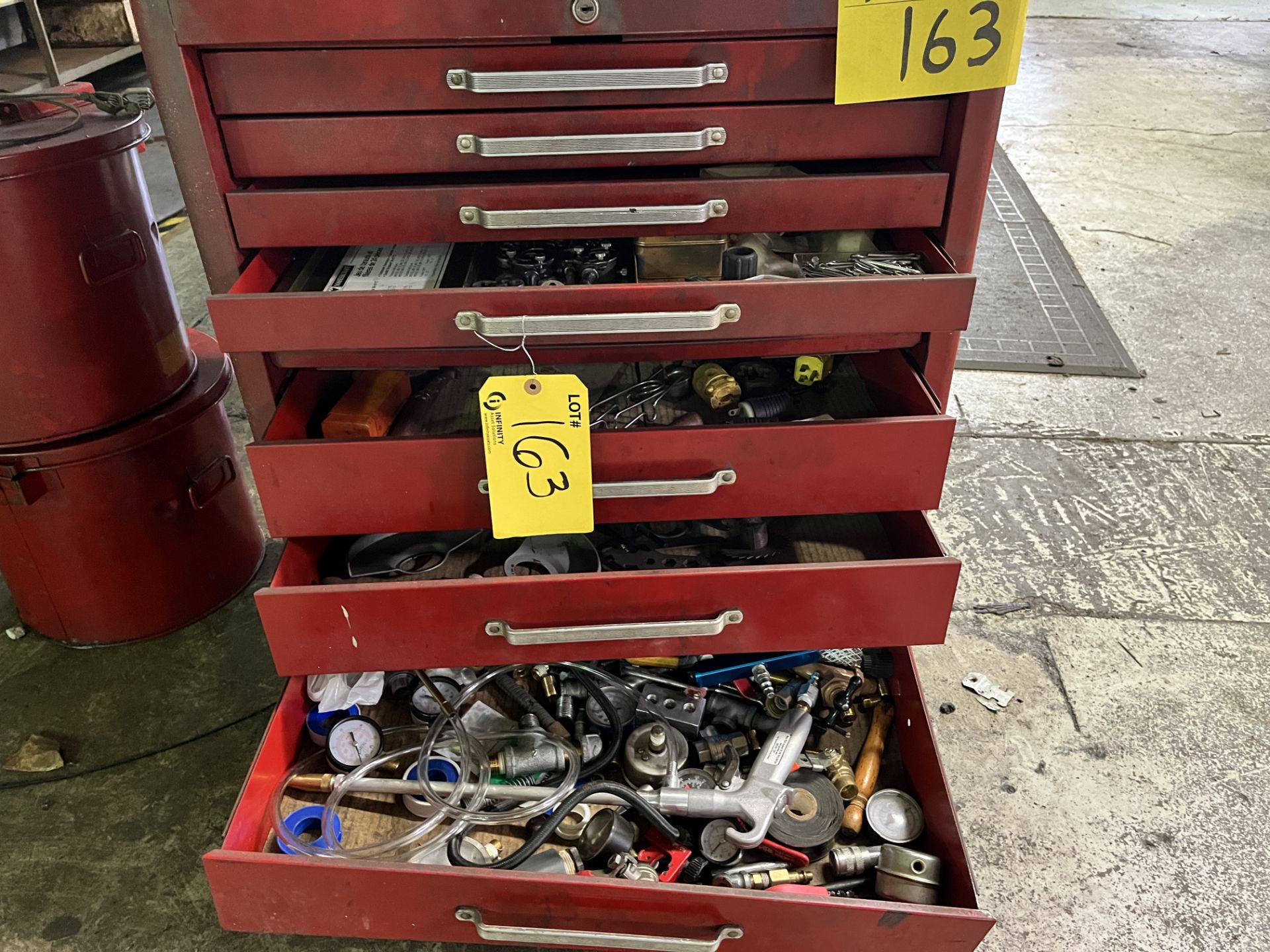 7-DRAWER TOOL CHEST W/ TOOLS - Image 2 of 2