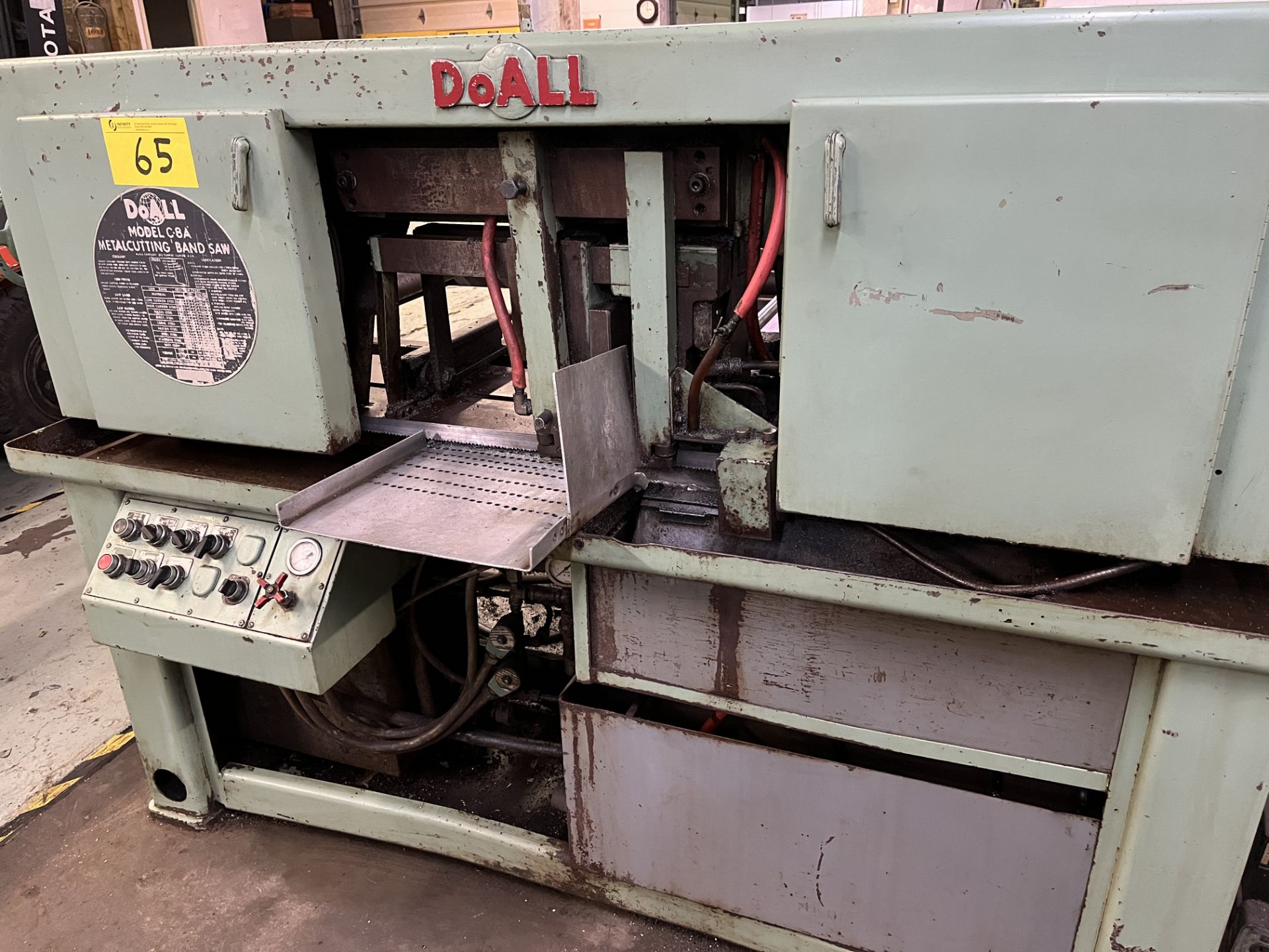 DOALL C-8A HORIZONTAL BANDSAW, APPROX. 8” X 12” CAP., CLAMPING, OUTFEED ROLLER CONVEYOR, S/N 224- - Image 4 of 7