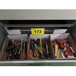 LOT OF DEBURRING TOOLS W/ CARBIDE KITS AND SCREWDRIVERS