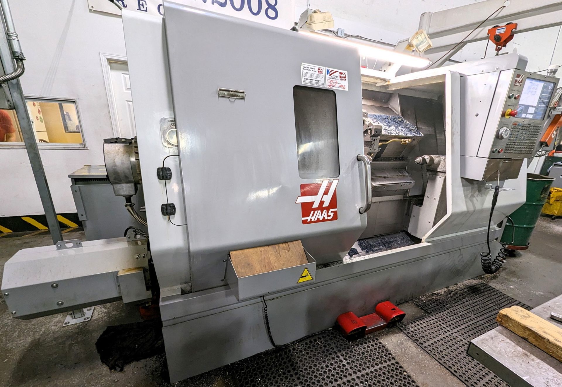 2008 HAAS SL-30TB CNC TURNING CENTER, CNC CONTROL, 15” CHUCK, BIG BORE, TAILSTOCK, TOOL SETTER, CHIP - Image 3 of 14