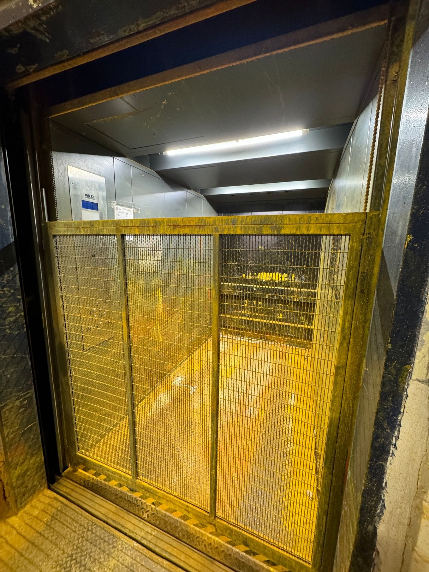 PEELE FREIGHT ELEVATOR (NOTE: SUBJECT TO LATE REMOVAL, PICKUP END OF AUGUST) (RIGGING FEE $10,900