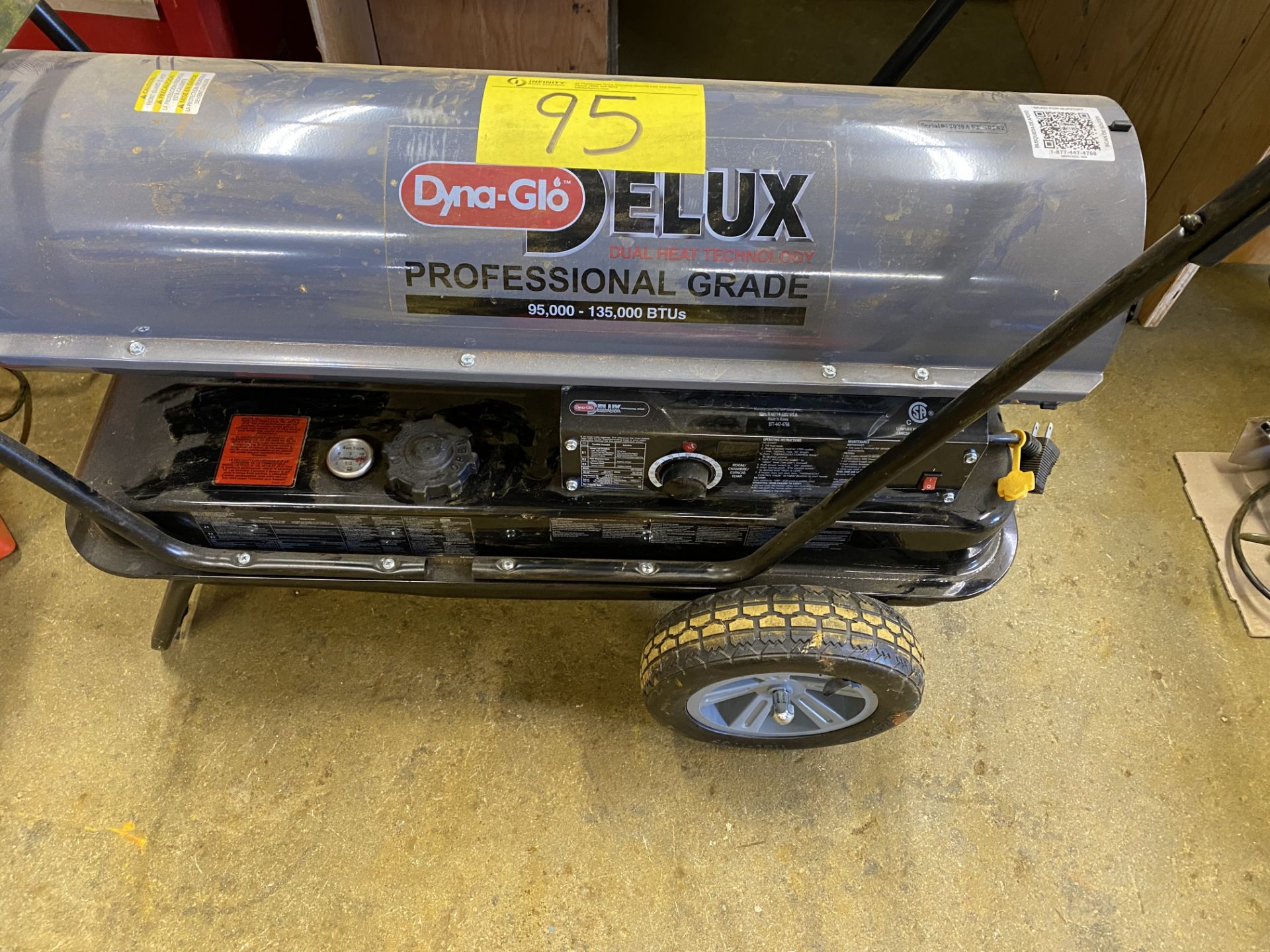 DYNA-GLO DELUX PROFESSIONAL GRADE DIESEL / ELECTRIC PORTABLE AREA HEATER AND CRAFTSMAN ELECTRIC AREA - Image 2 of 3