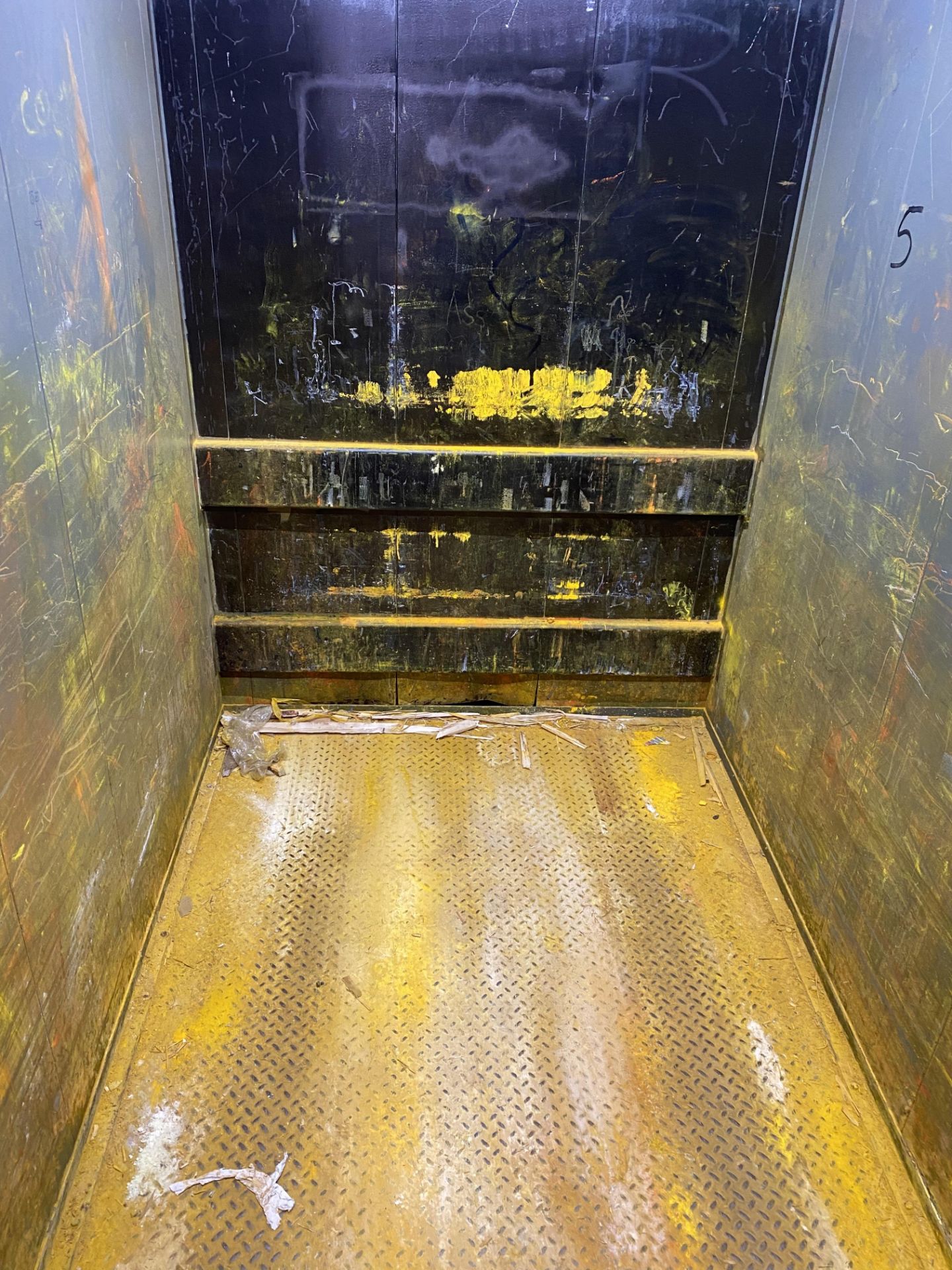 PEELE FREIGHT ELEVATOR (NOTE: SUBJECT TO LATE REMOVAL, PICKUP END OF AUGUST) (RIGGING FEE $10,900 - Image 12 of 14