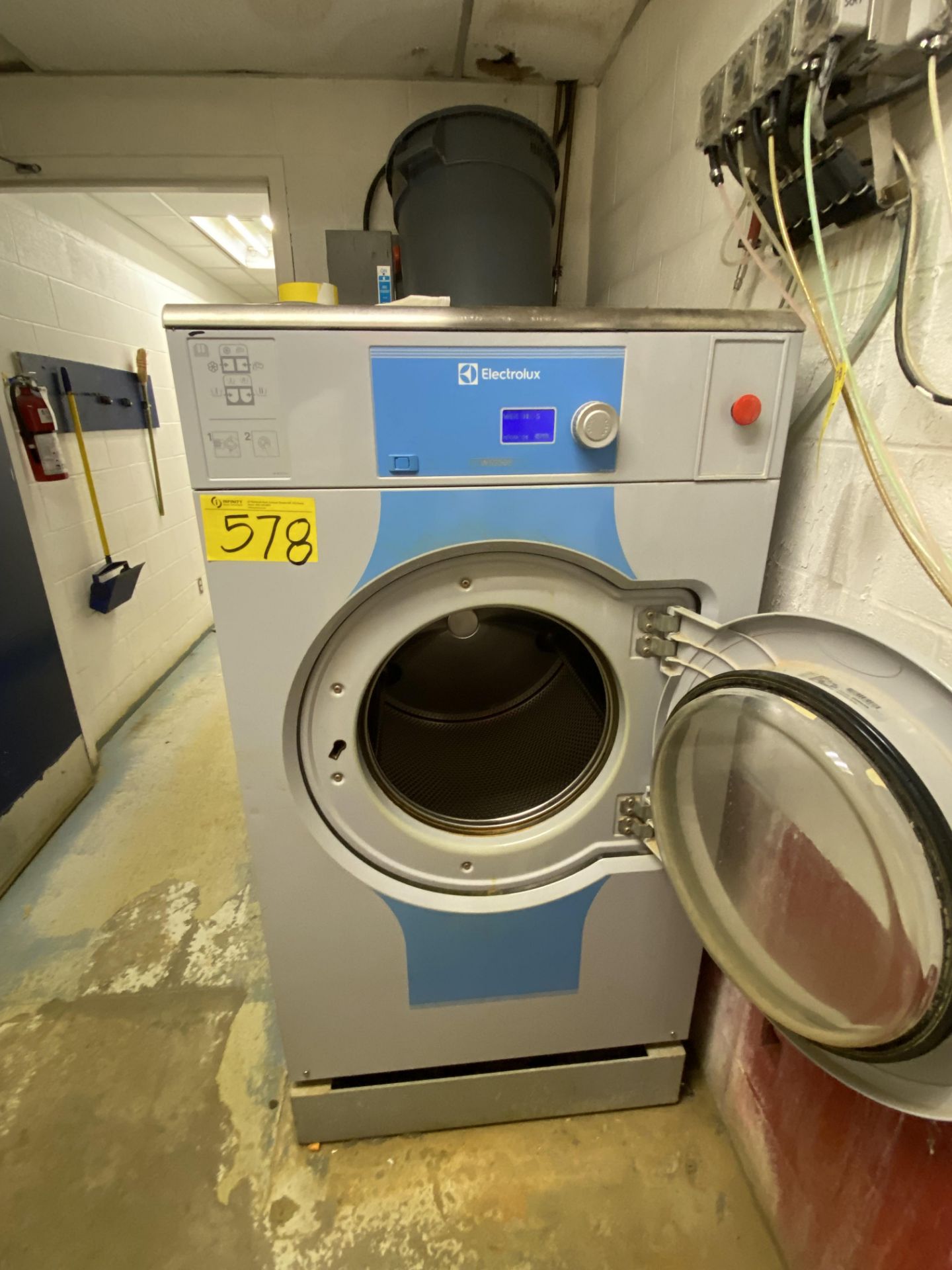 UNIMAC DIGITAL WASHER AND ELECTROLUX WS2505 INDUSTRIAL DRYER - Image 7 of 10