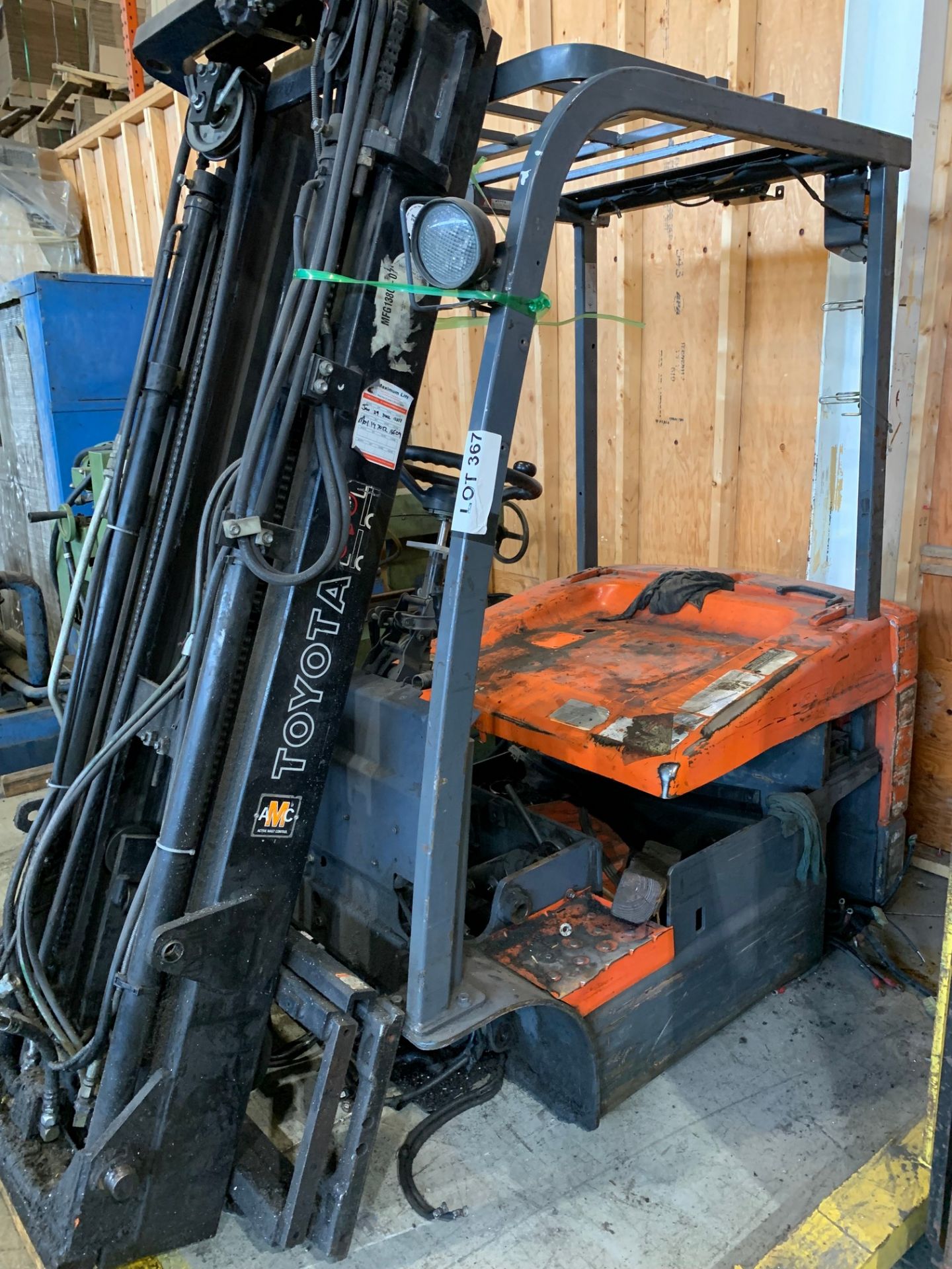 PARTS ONLY FORKLIFT