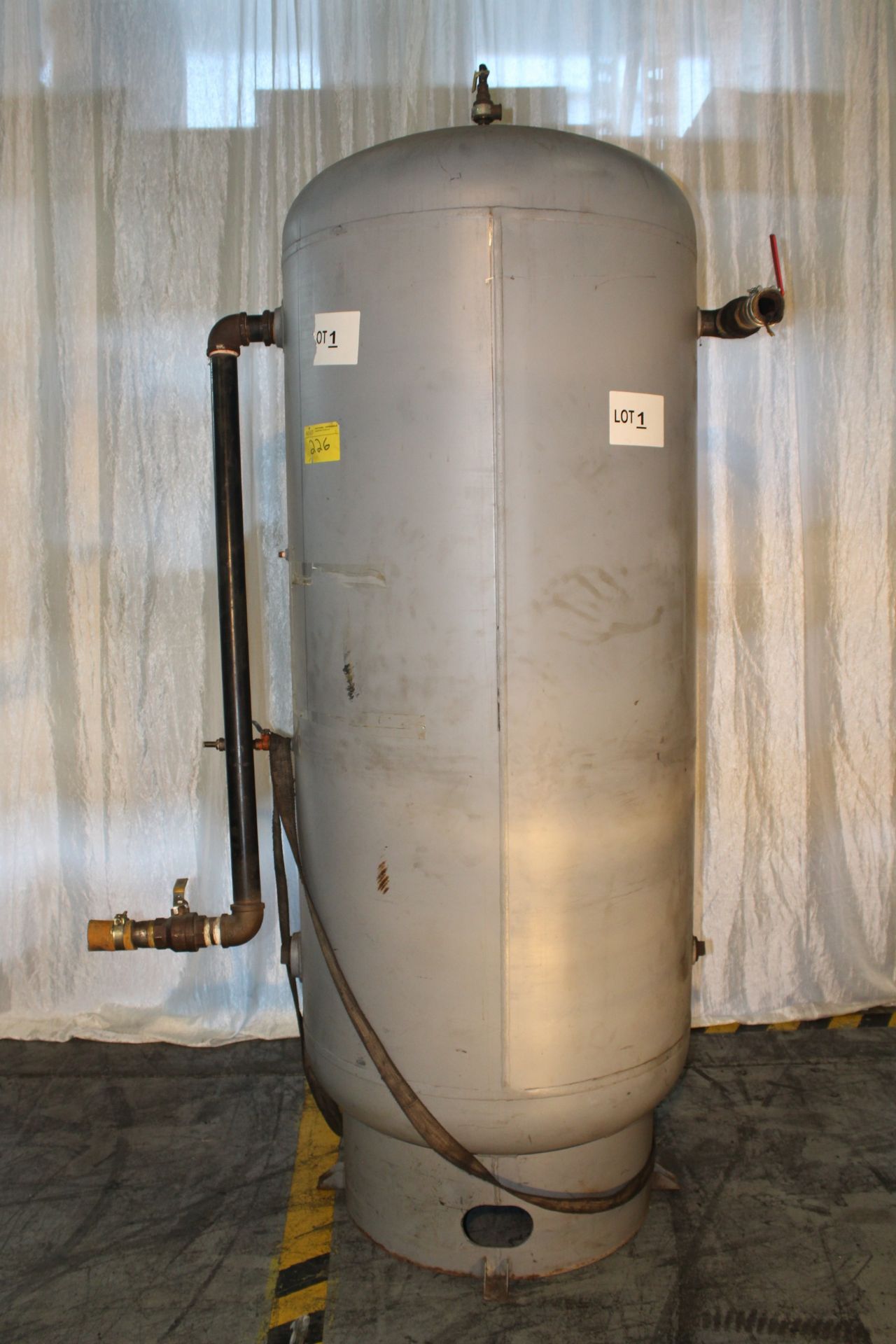 AIR RECEIVING TANK - Image 2 of 4