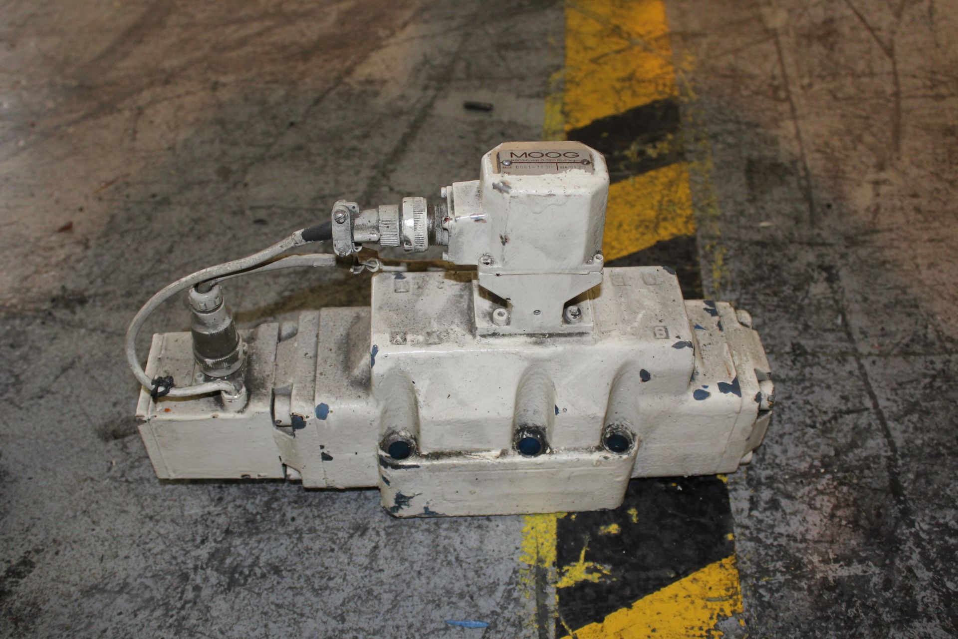 REXROTH HYDRAULIC AND PNEUMATIC VALVES - Image 15 of 23